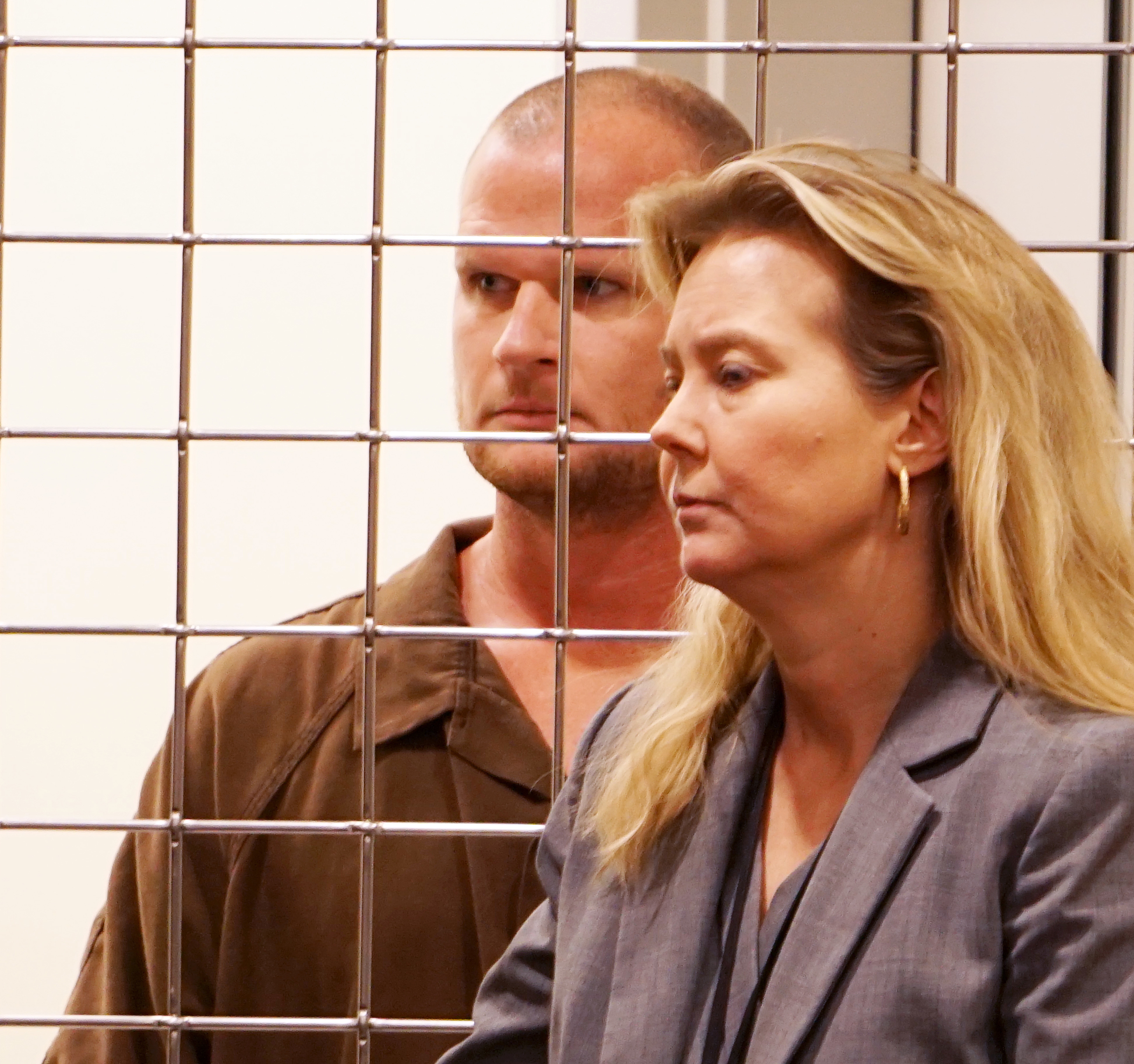 Father pleads guilty to fatally stabbing 6-year-old daughter