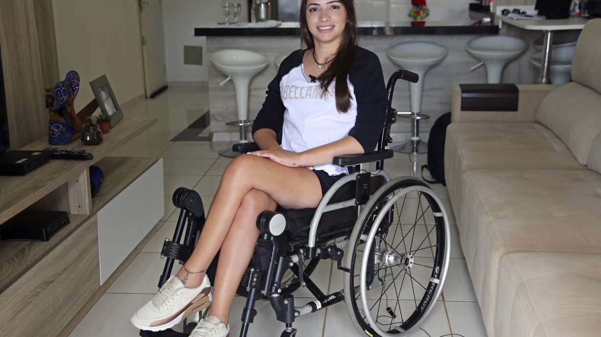 Brazilian skier dreams of recovery 4 years after accident