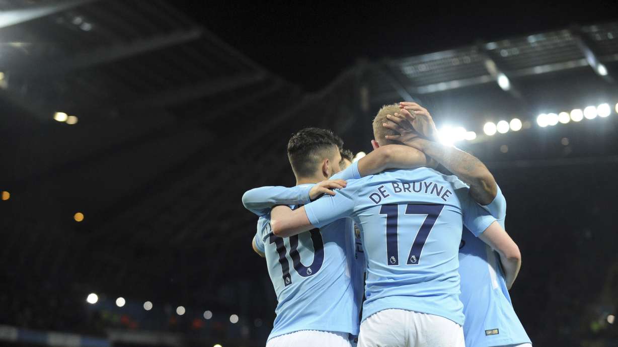 Aguero scores 4 as leader Man City thrashes Leicester 5-1