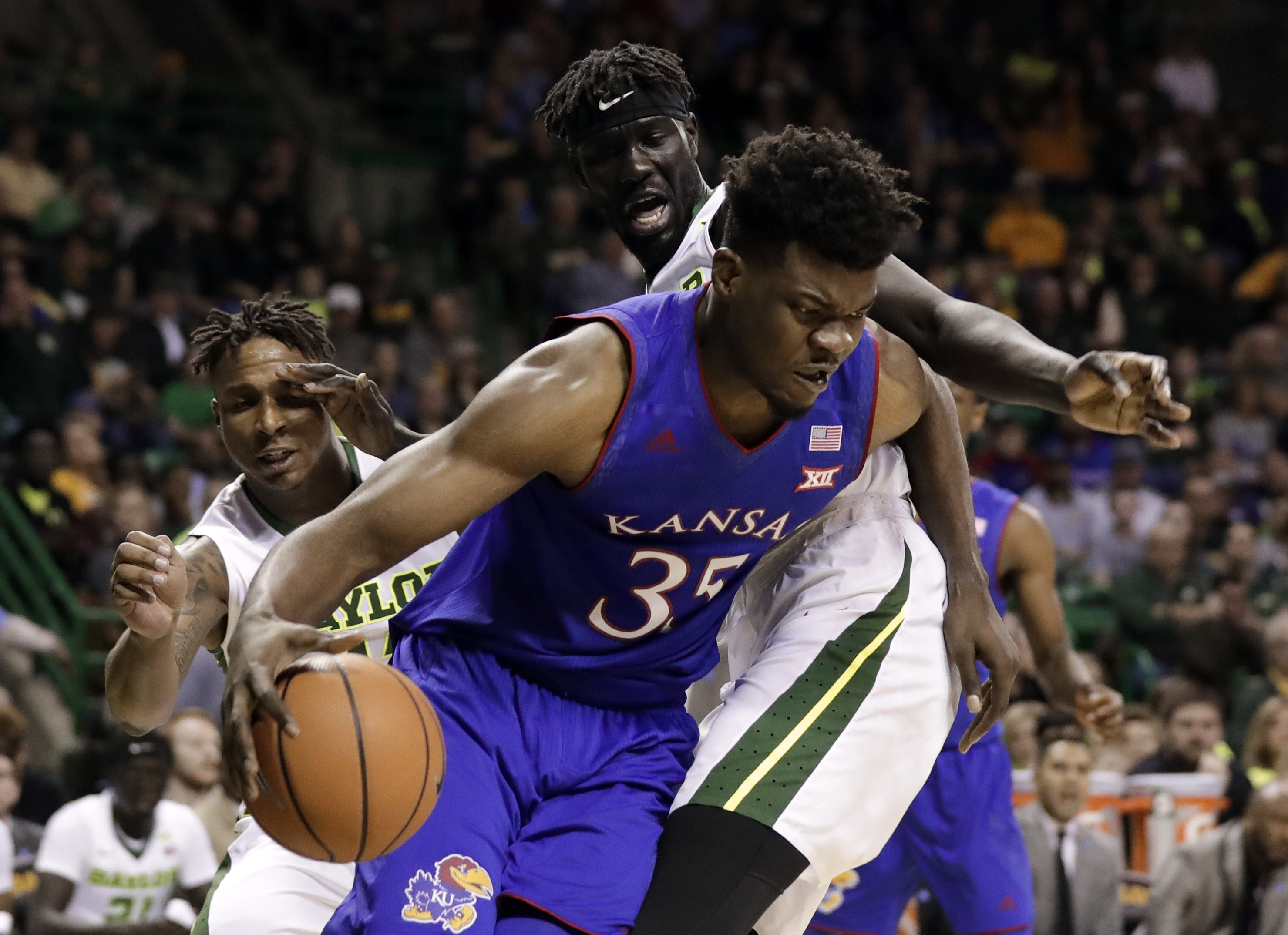 Baylor pulls off 80-64 upset over No. 10 Kansas