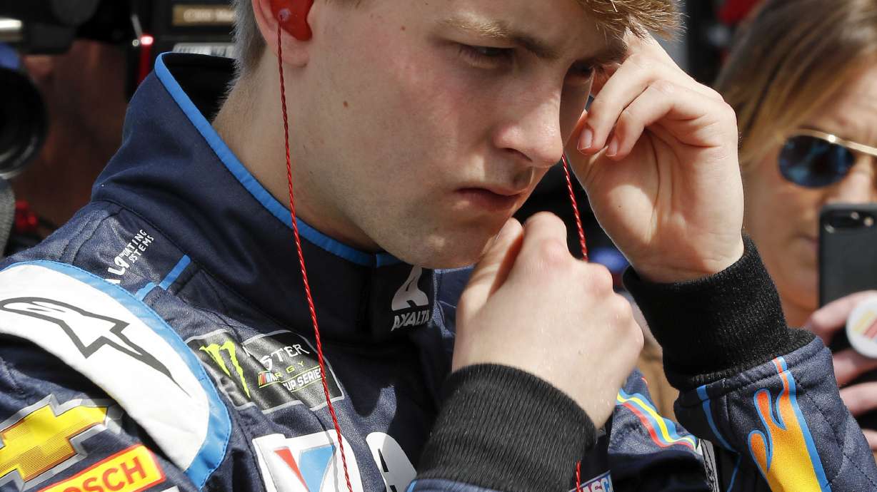 William Byron leads Daytona 500 practice on opening day