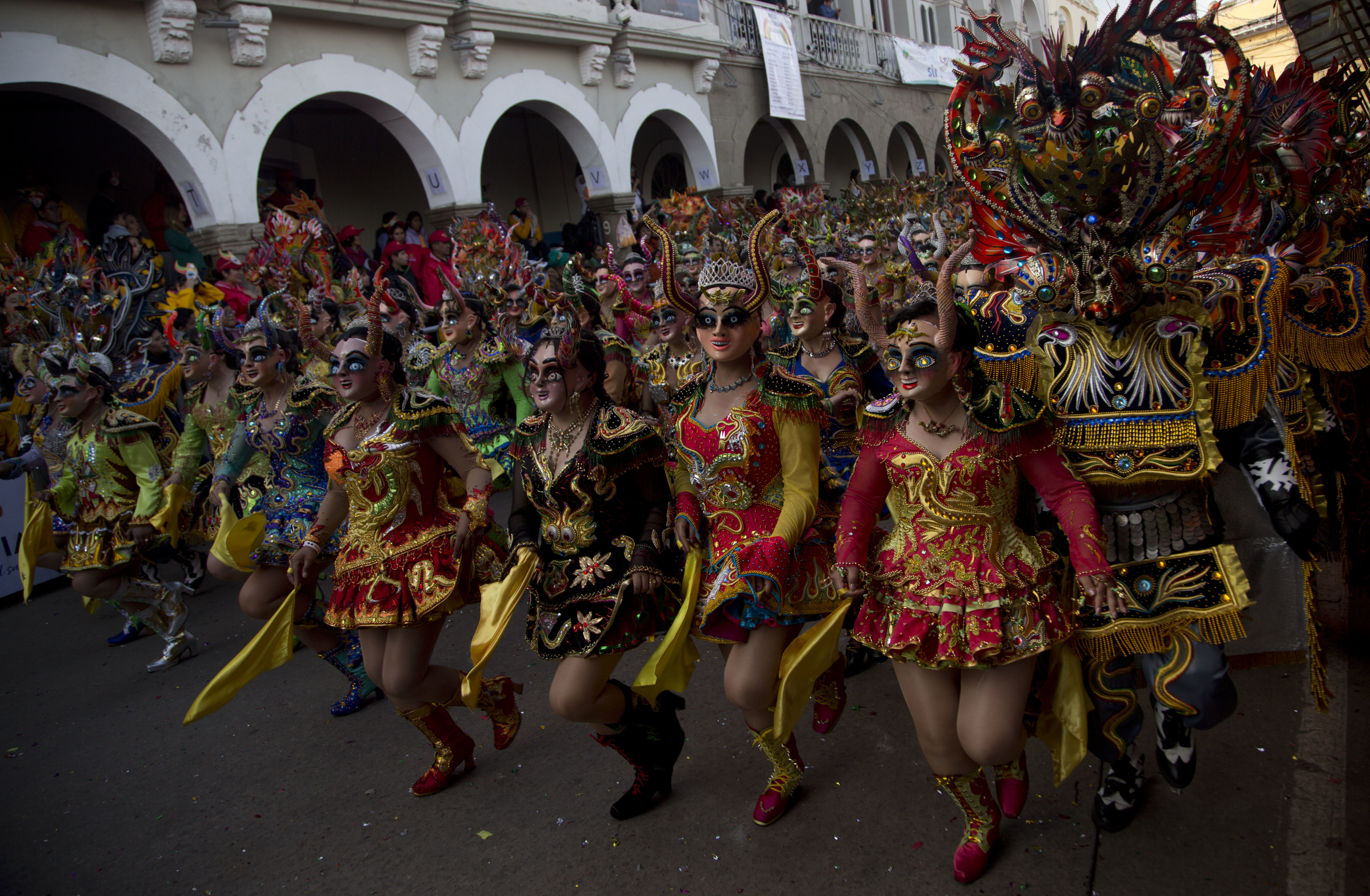 Gas explosion at Bolivia Carnival leaves 6 dead, 28 injured