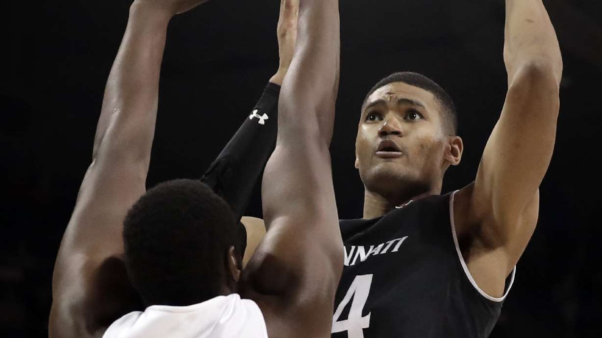 No. 6 Cincinnati routs short-handed SMU for 16th win in row
