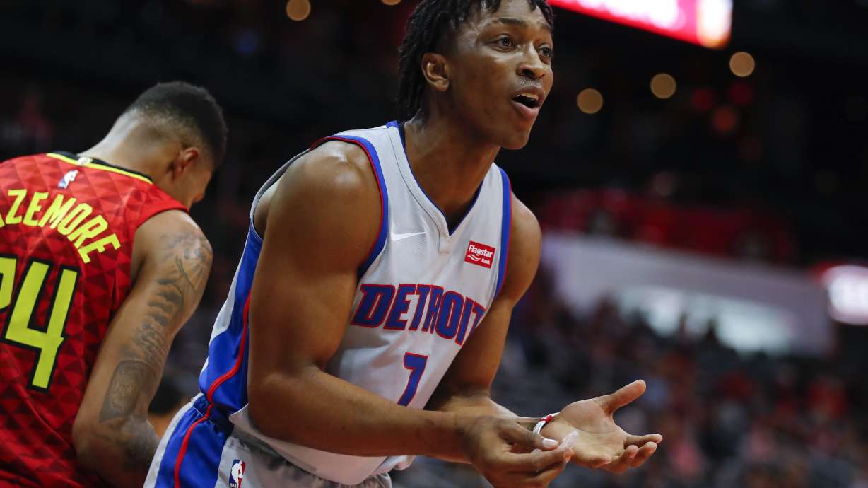 Dedmon powers Hawks past Griffin, Pistons 118-115