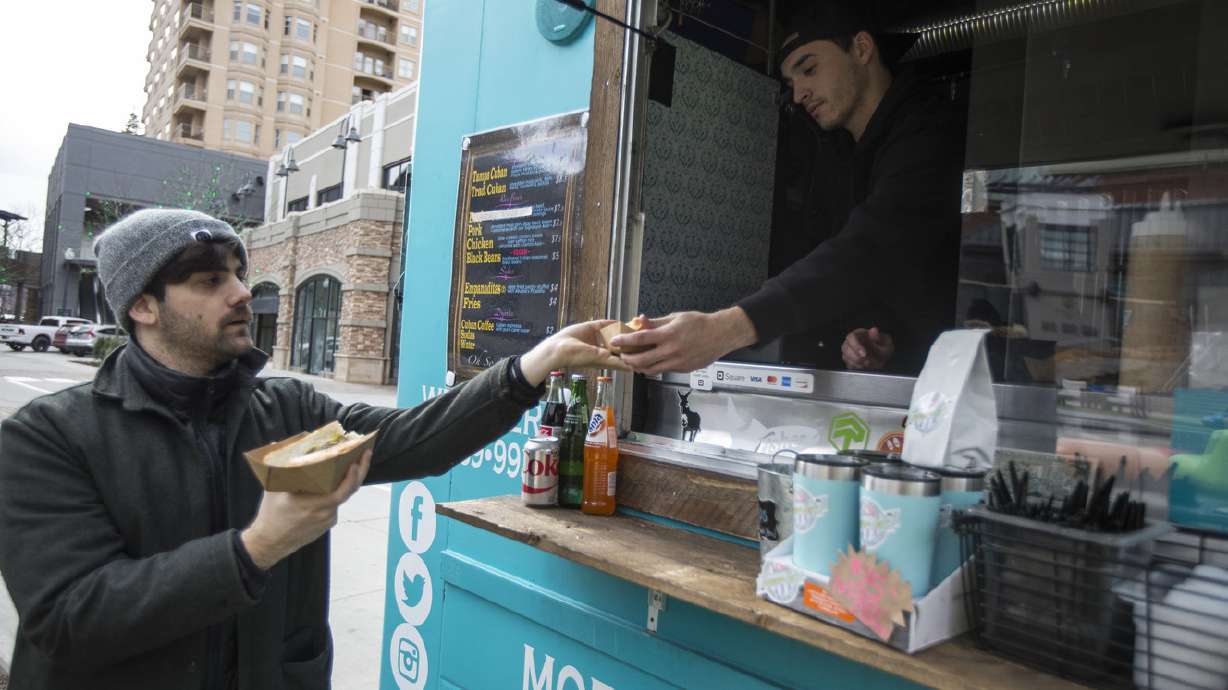 Bill would extended more protections to Utah food truck operators