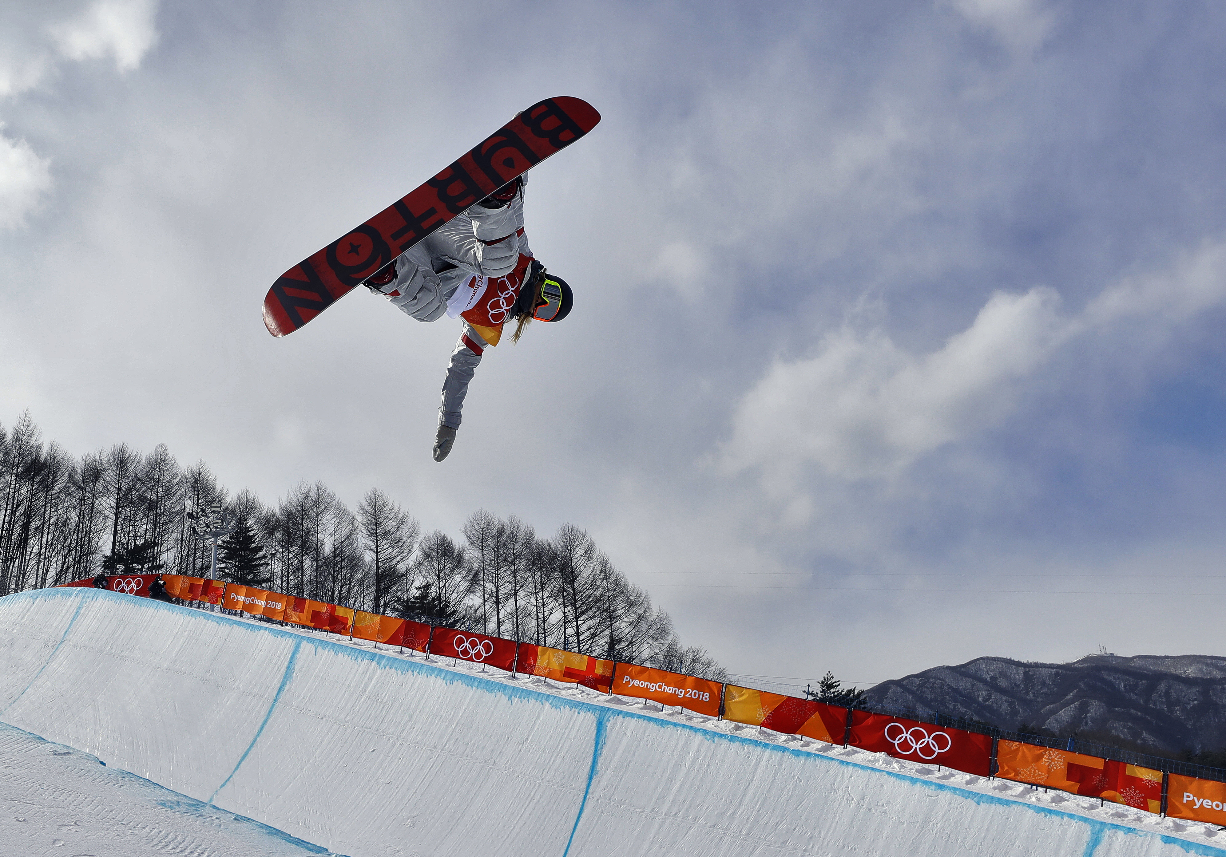 Kim competes for halfpipe gold at the Pyeongchang Olympics