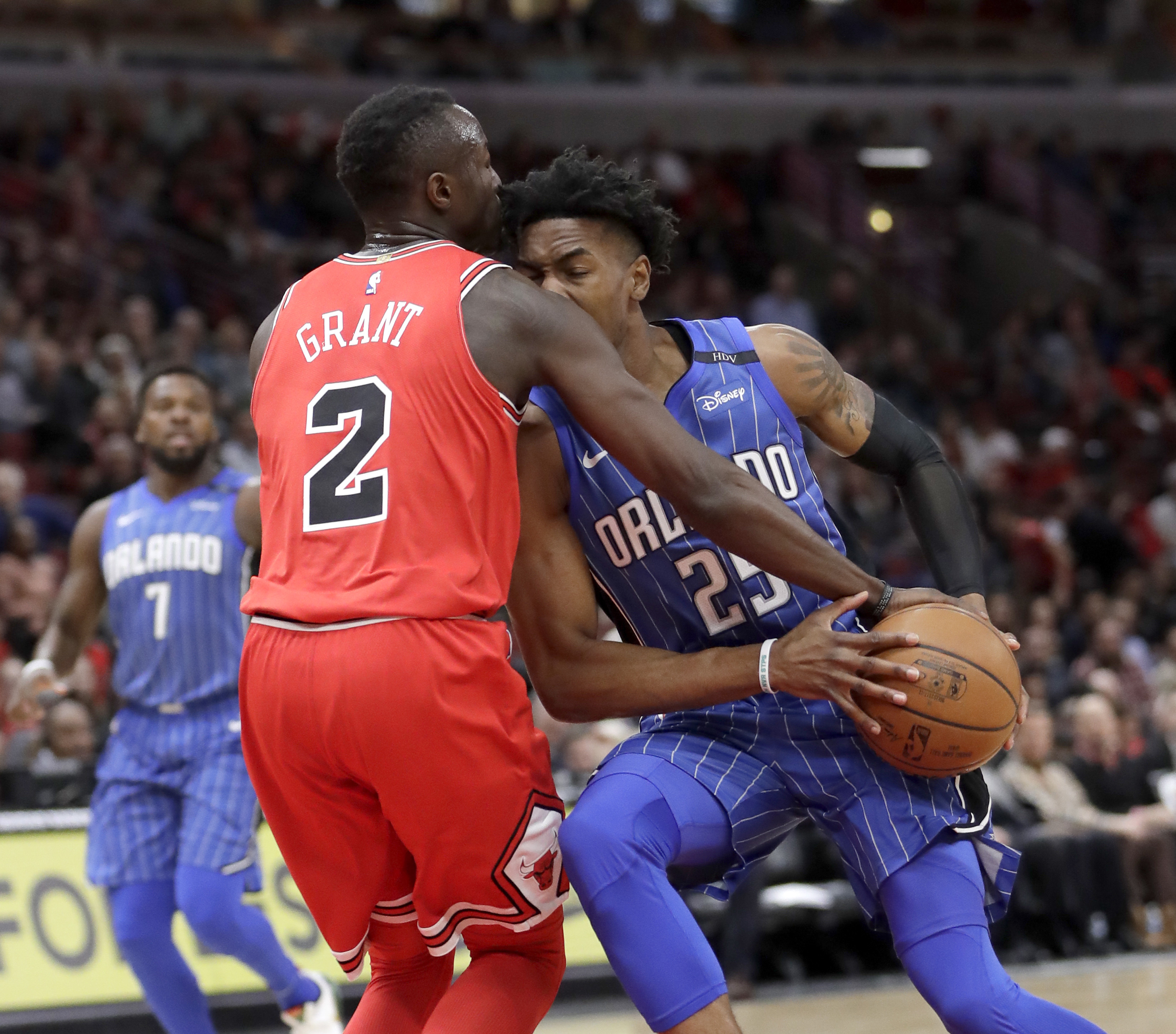 LaVine steal, dunk leads Bulls to 105-101 win over Magic