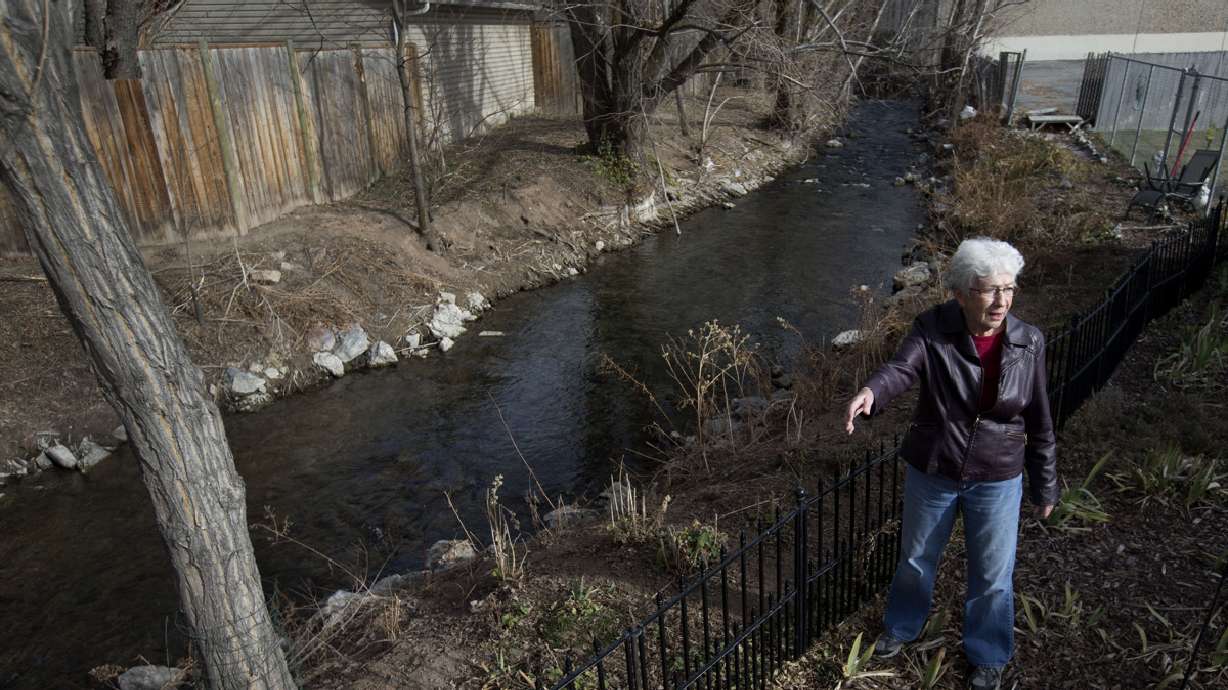 'Personal park'? Neighborhood's exclusive access to city land questioned