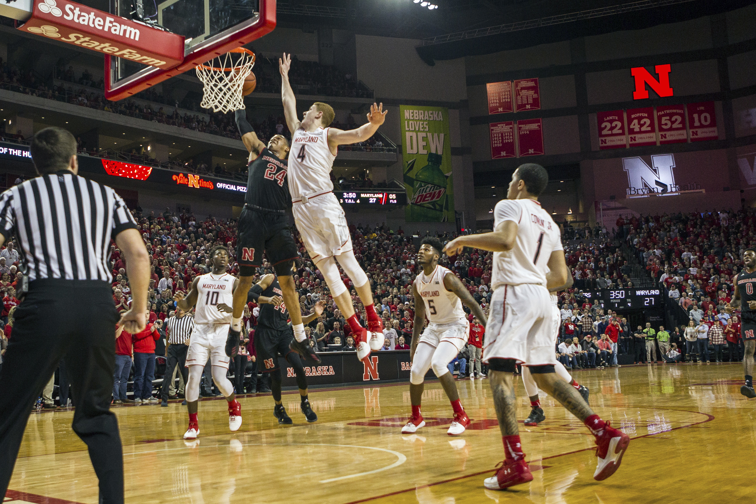 Palmer's big 2nd half lifts Huskers past Maryland 70-66