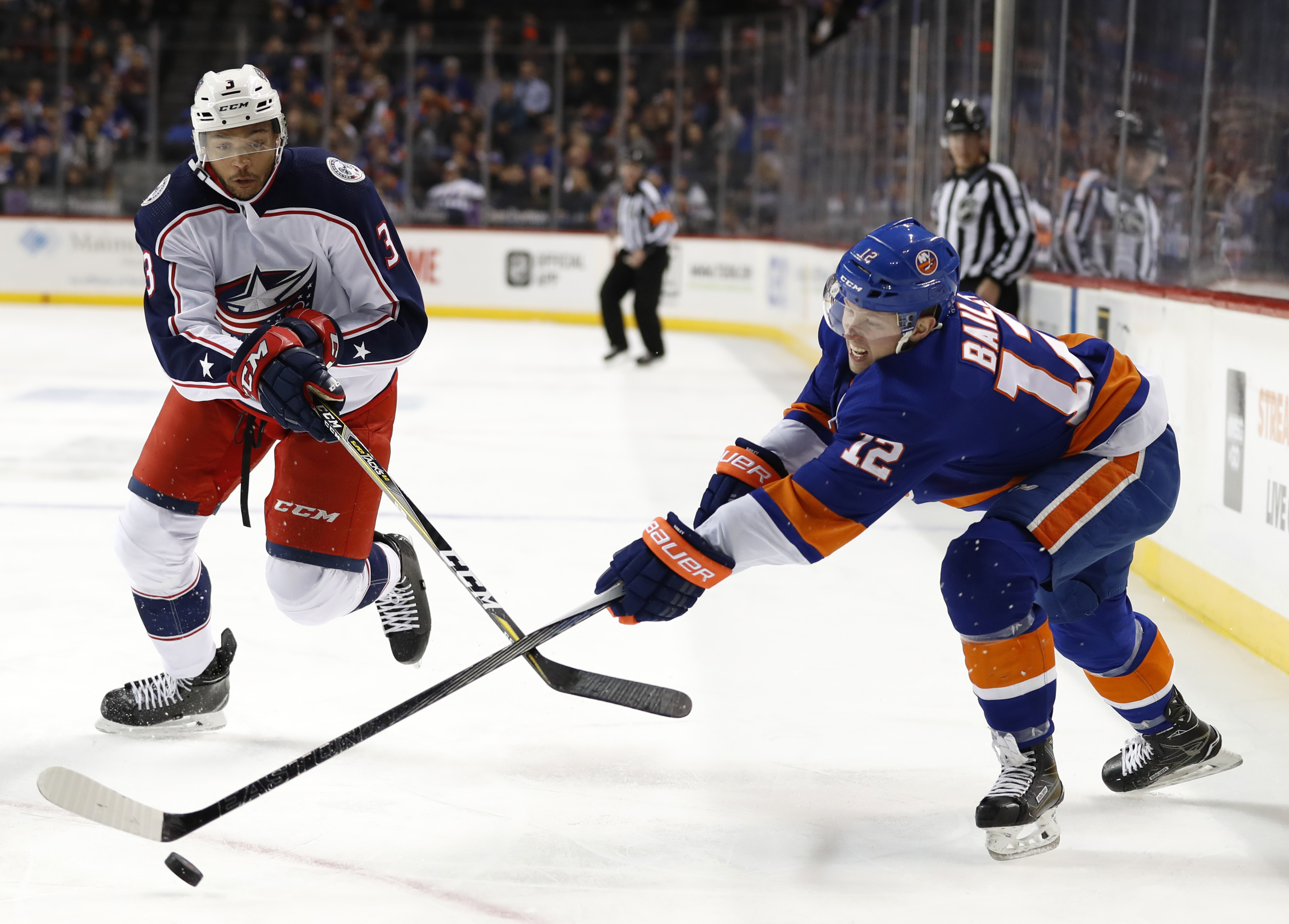 Bjorkstrand, Dubois lead Blue Jackets past Islanders, 4-1