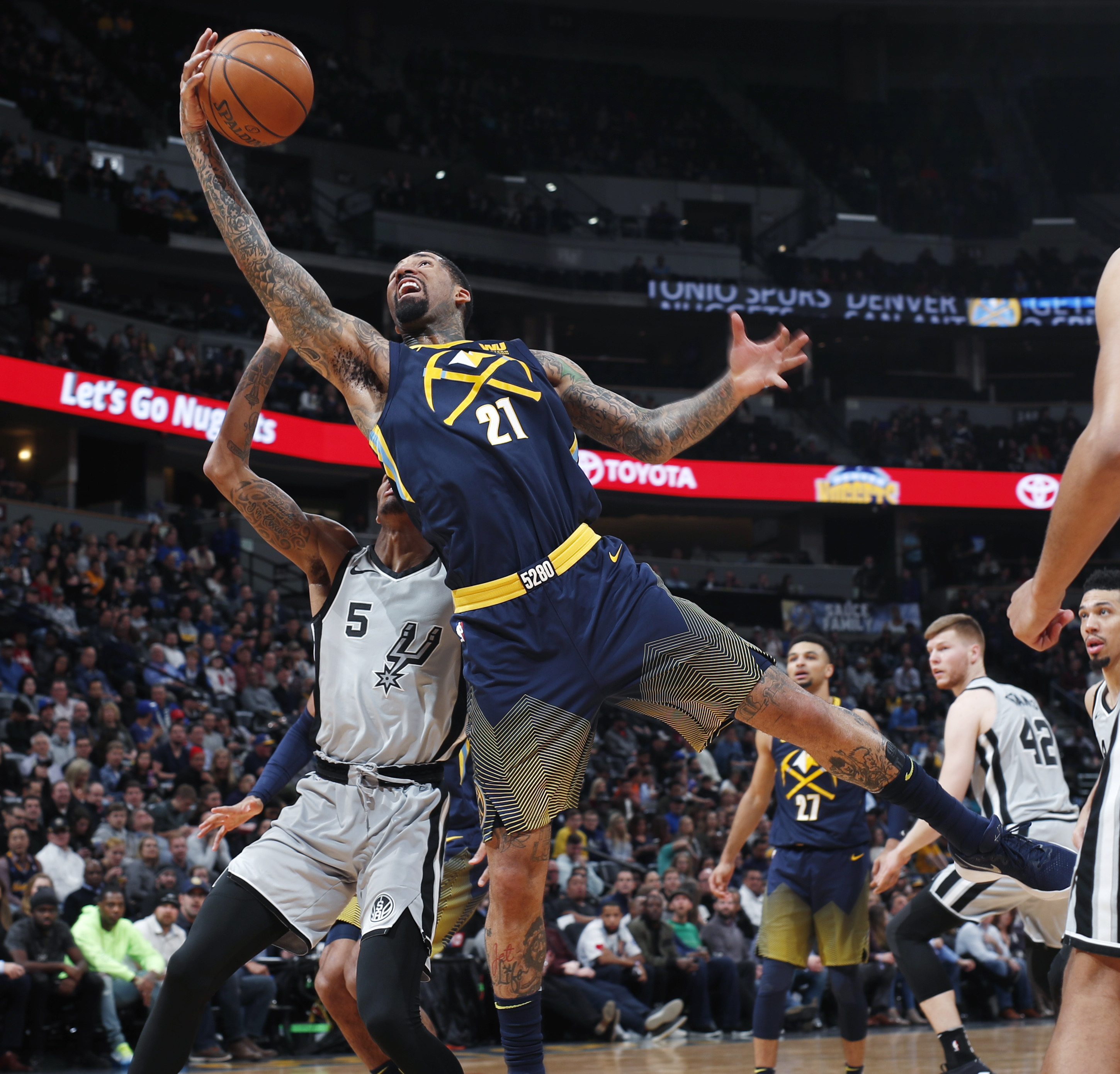 Jokic's triple-double leads Nuggets over Spurs, 117-109