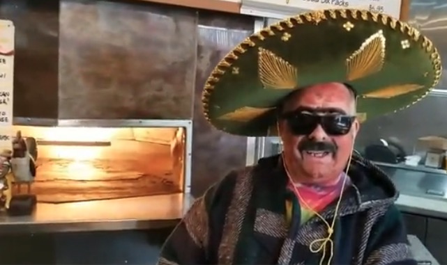 6 months after he was accused of a racist ad, Idaho pizza shop owner under fire again
