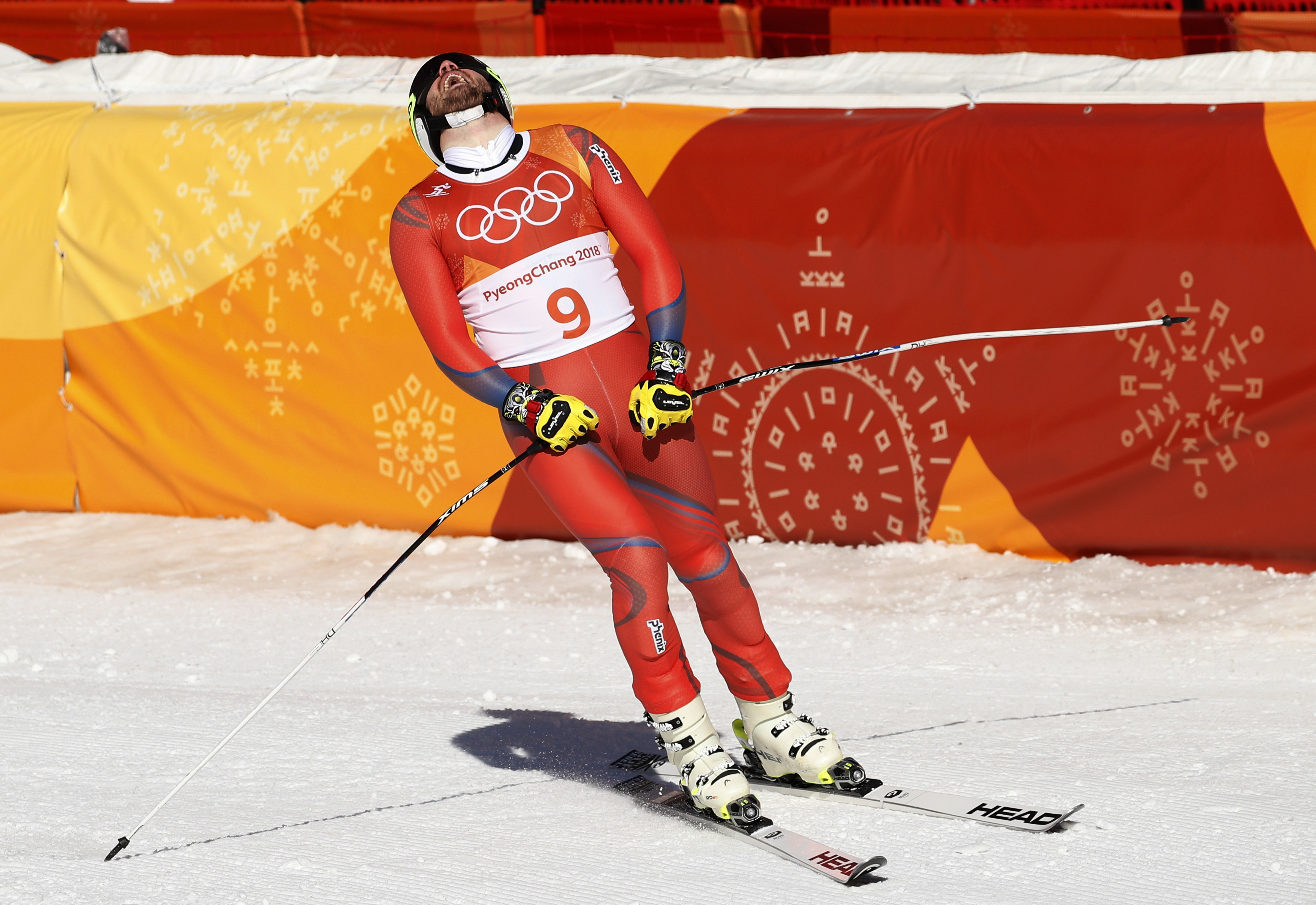 Svindal wins Olympic downhill to become oldest Alpine champ