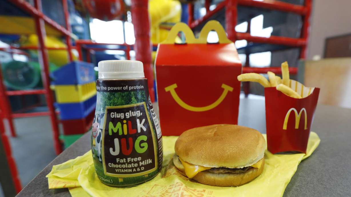 McDonald's moves cheeseburgers off Happy Meal menu
