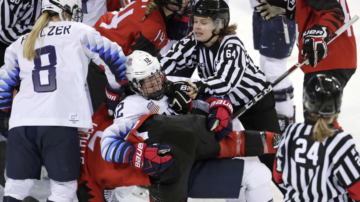 American Shiffrin rallies on final run to win giant slalom