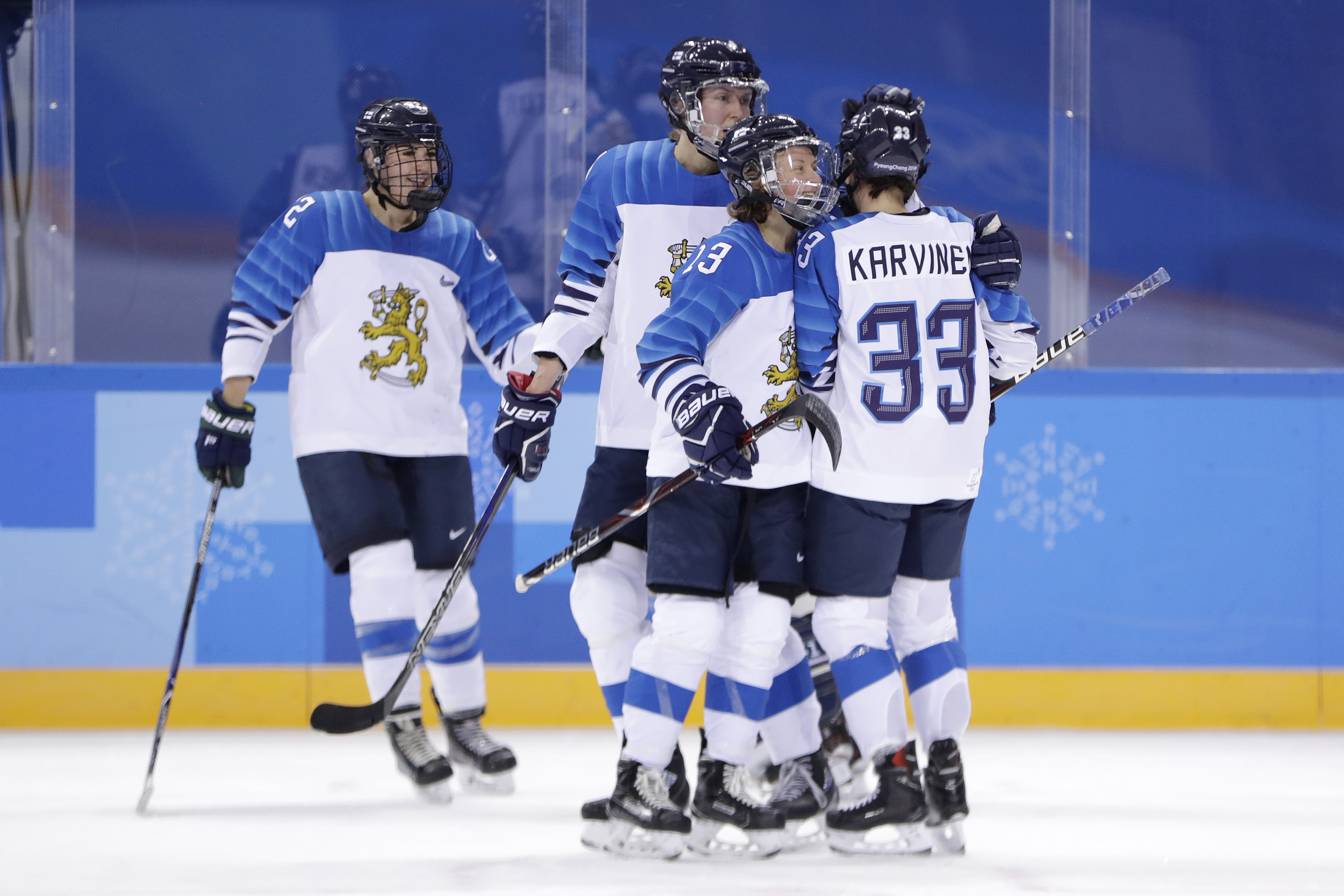 Finland finishes 3rd in pool play, beats Russian women 5-1