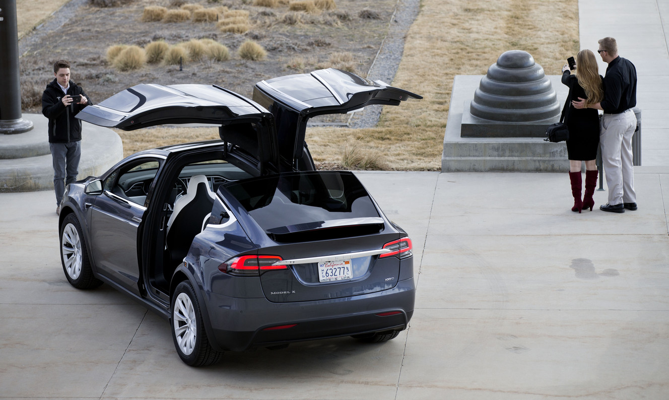 Businesses showcase clean-technology products at Utah Capitol