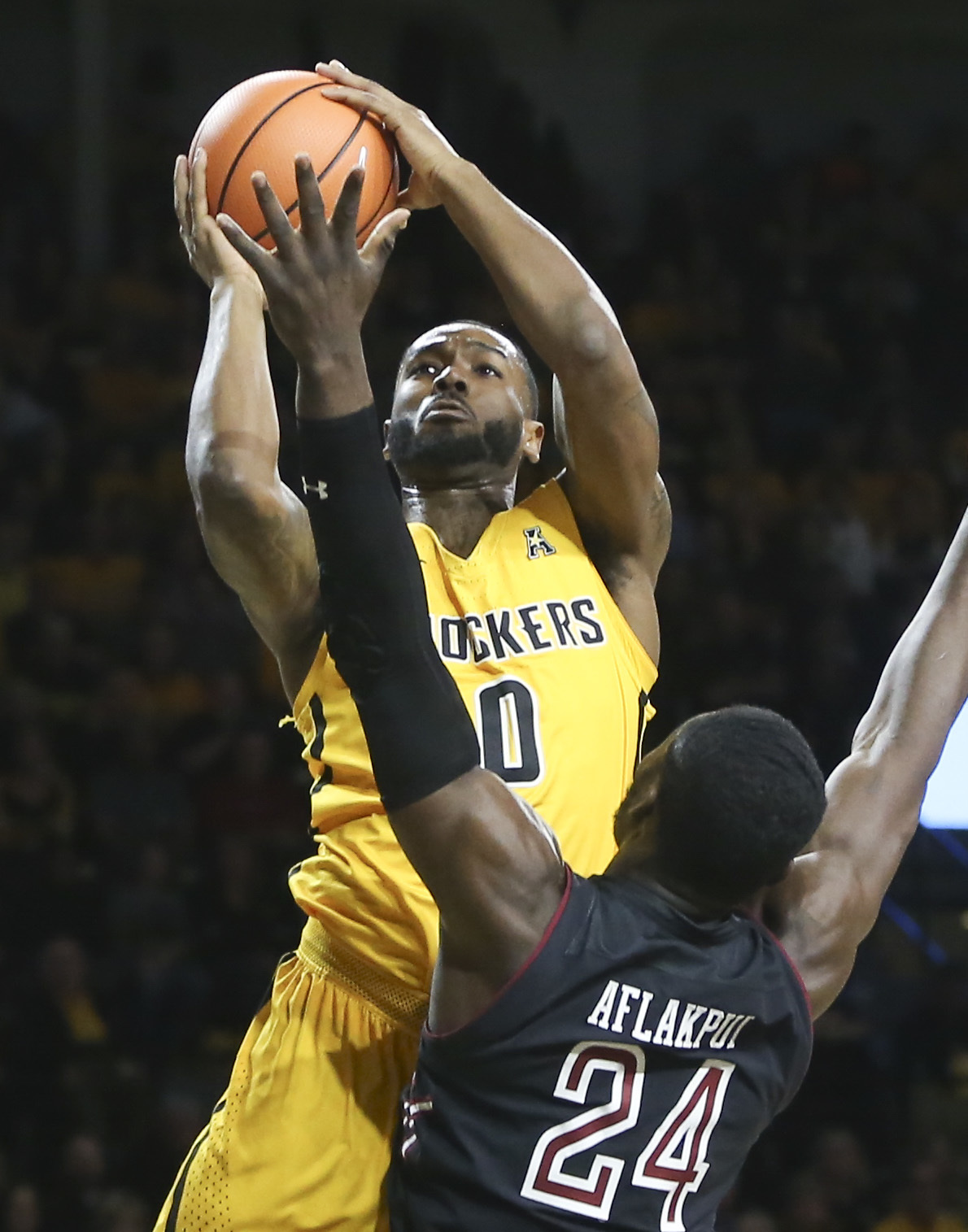 Morris leads No. 19 Wichita State past Temple 93-86