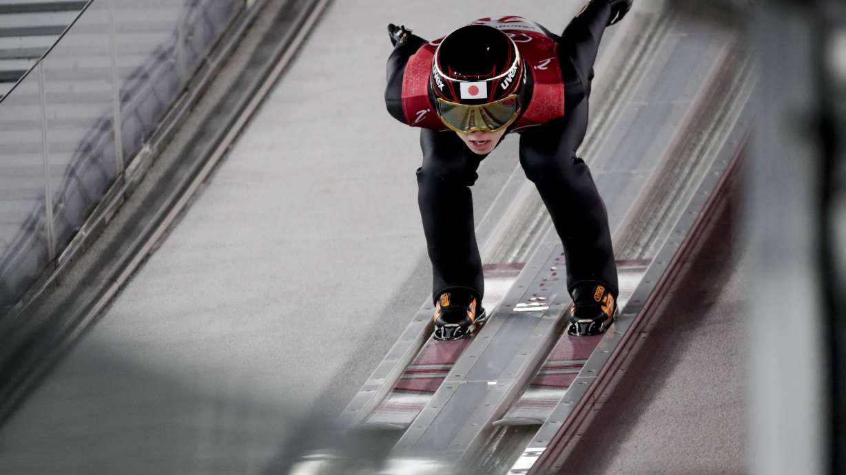 Johansson leads qualifying for large hill ski jumping