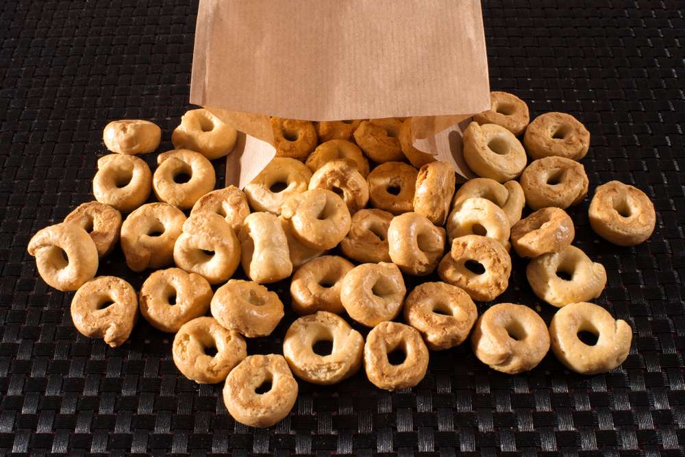 Italian taralli crackers, similar in texture to a breadstick or pretzel and available as savory or sweet flavors. (Photo: Photology1971, Shutterstock)