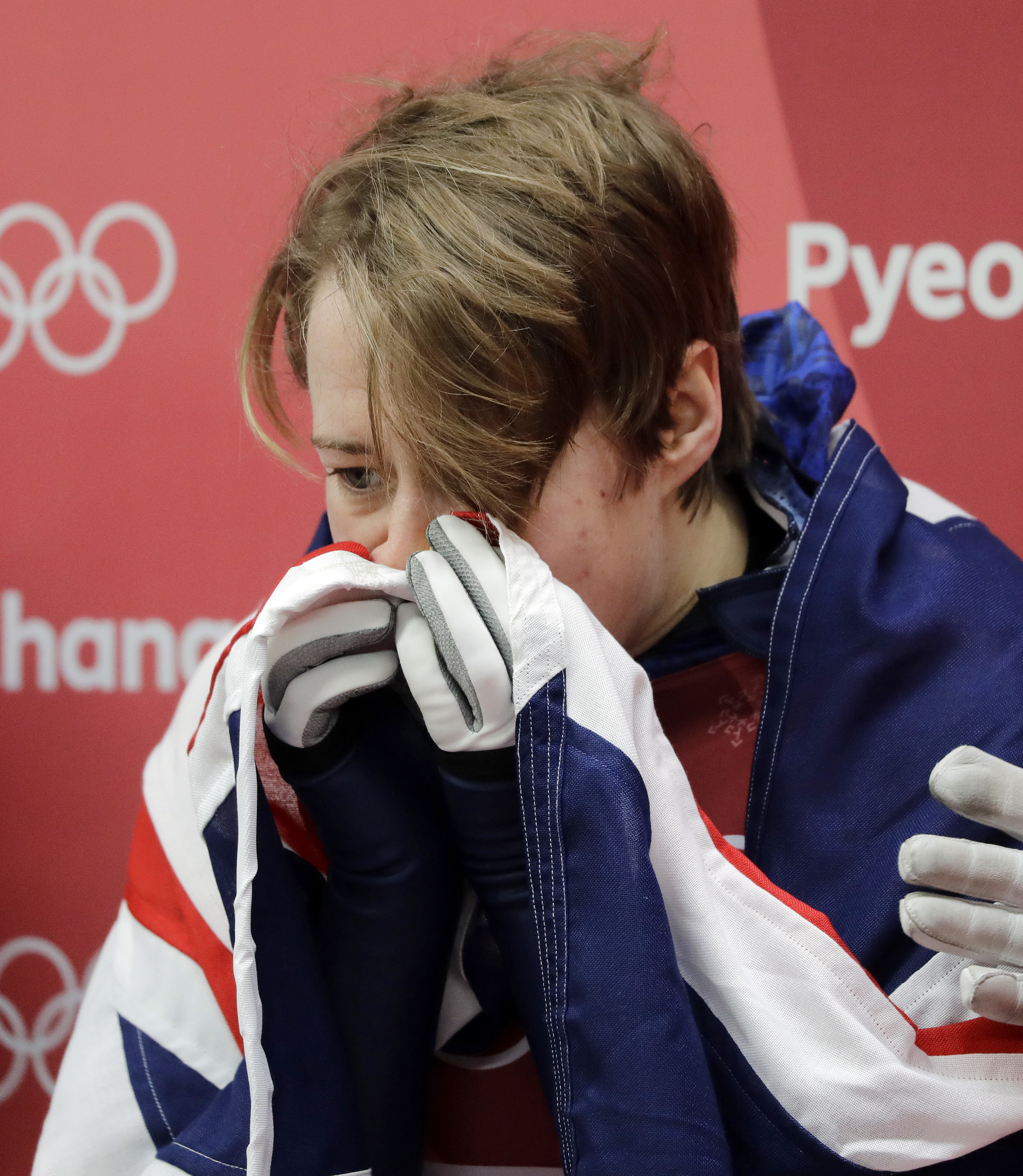 Yarnold wins second straight Olympic women's skeleton gold