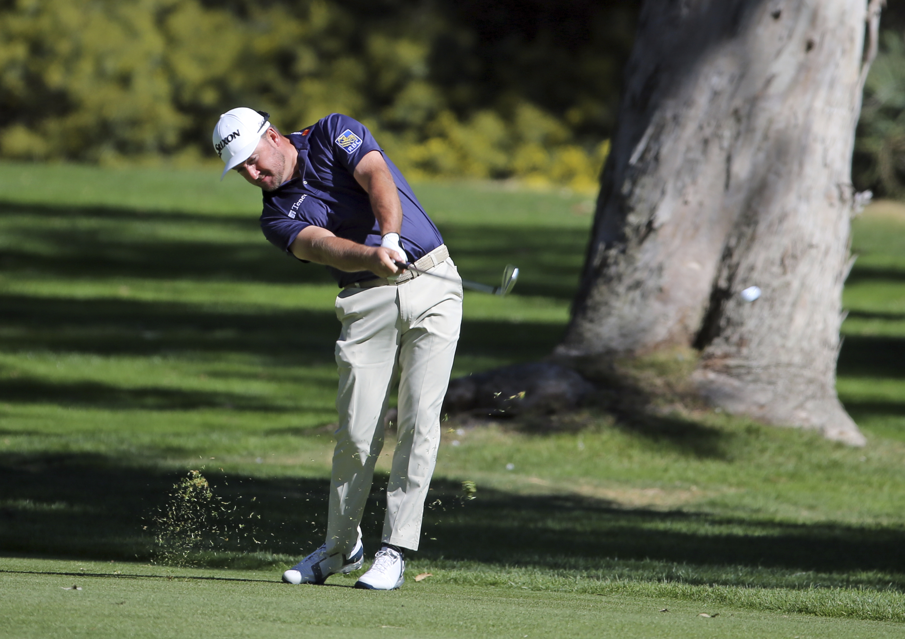 Bubba Watson takes the lead at Riviera