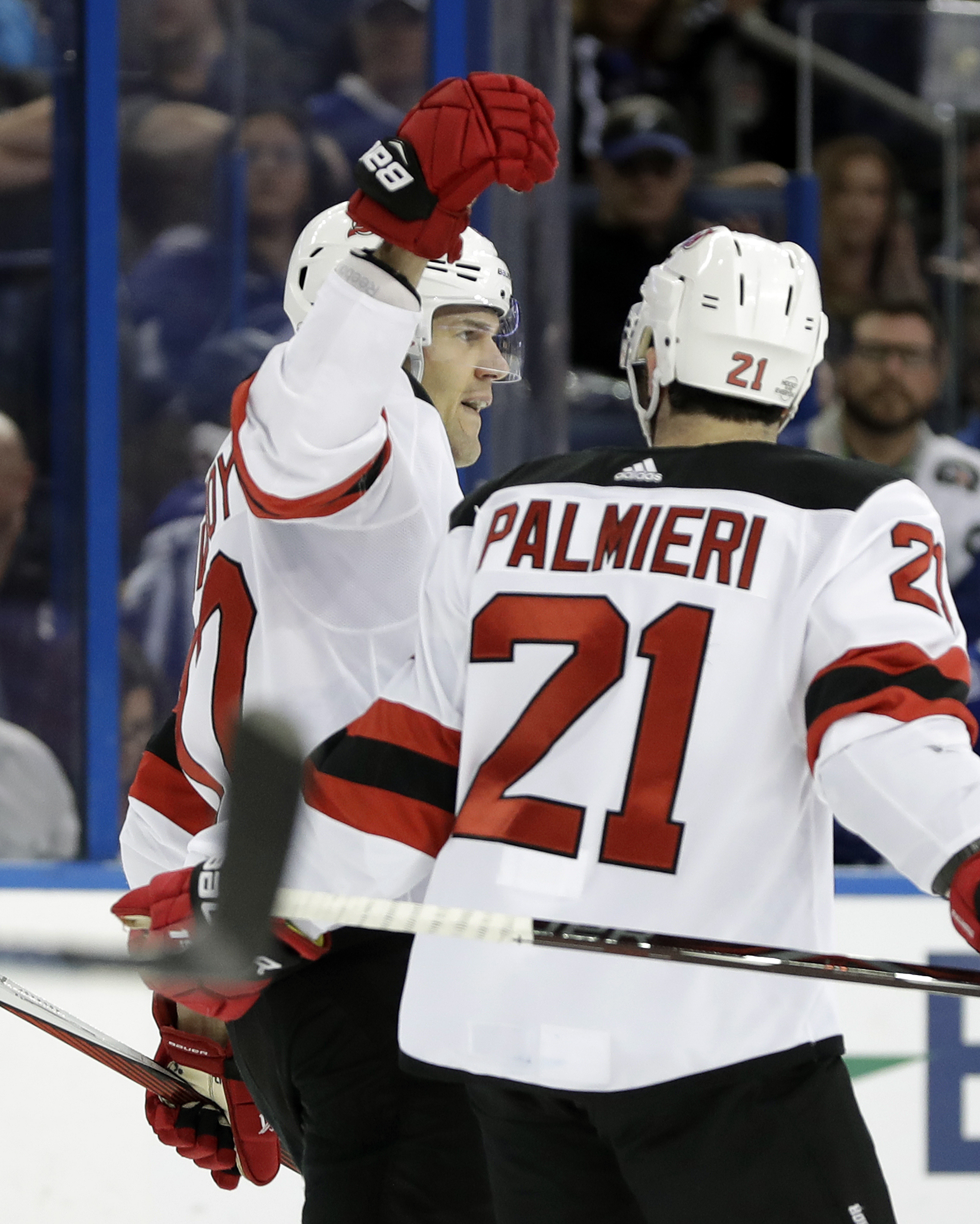Lack makes 48 saves, Devils beat Lightning 4-3