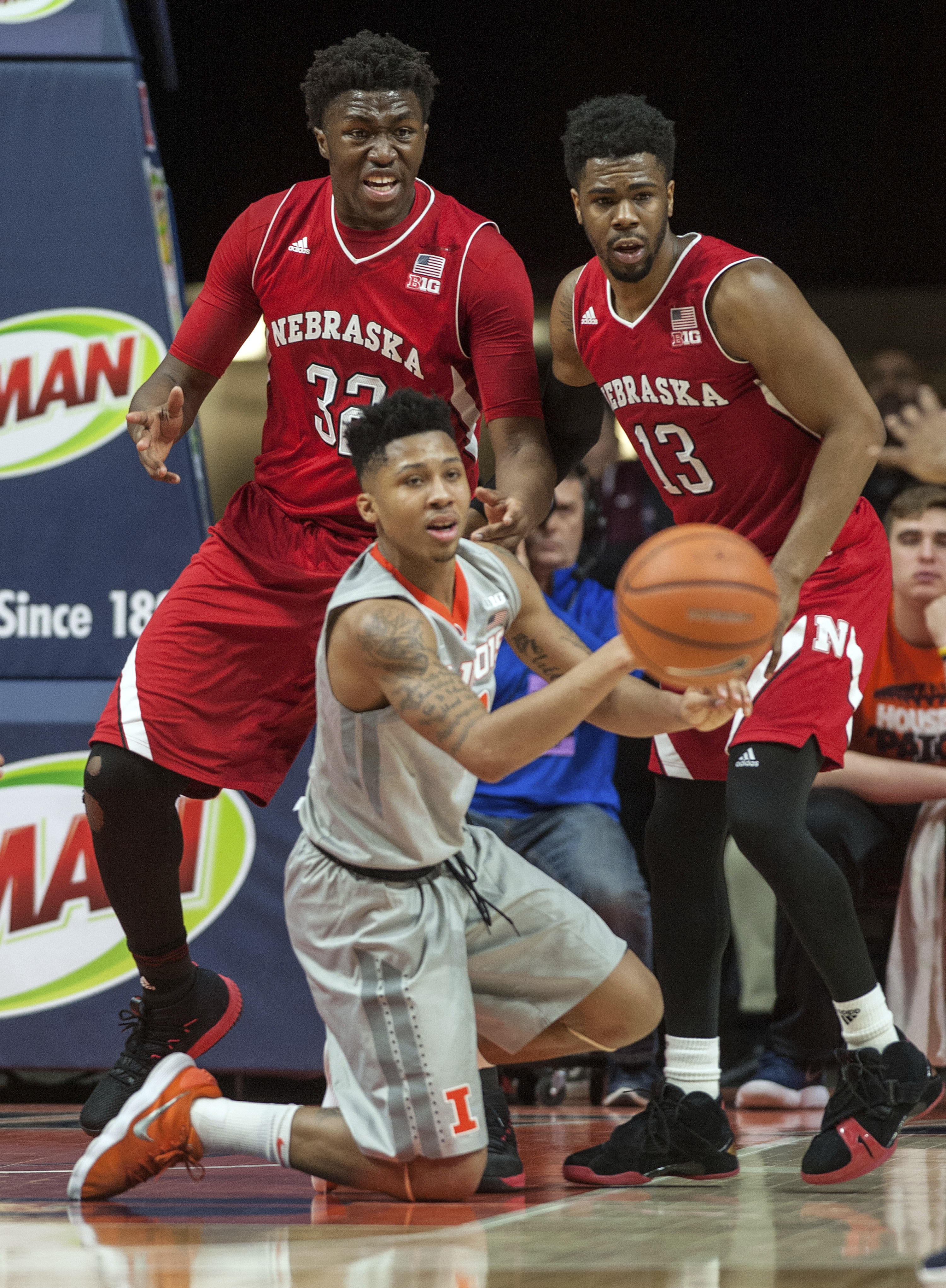 Black's career-high 28 pushes Illinois past Nebraska 72-66