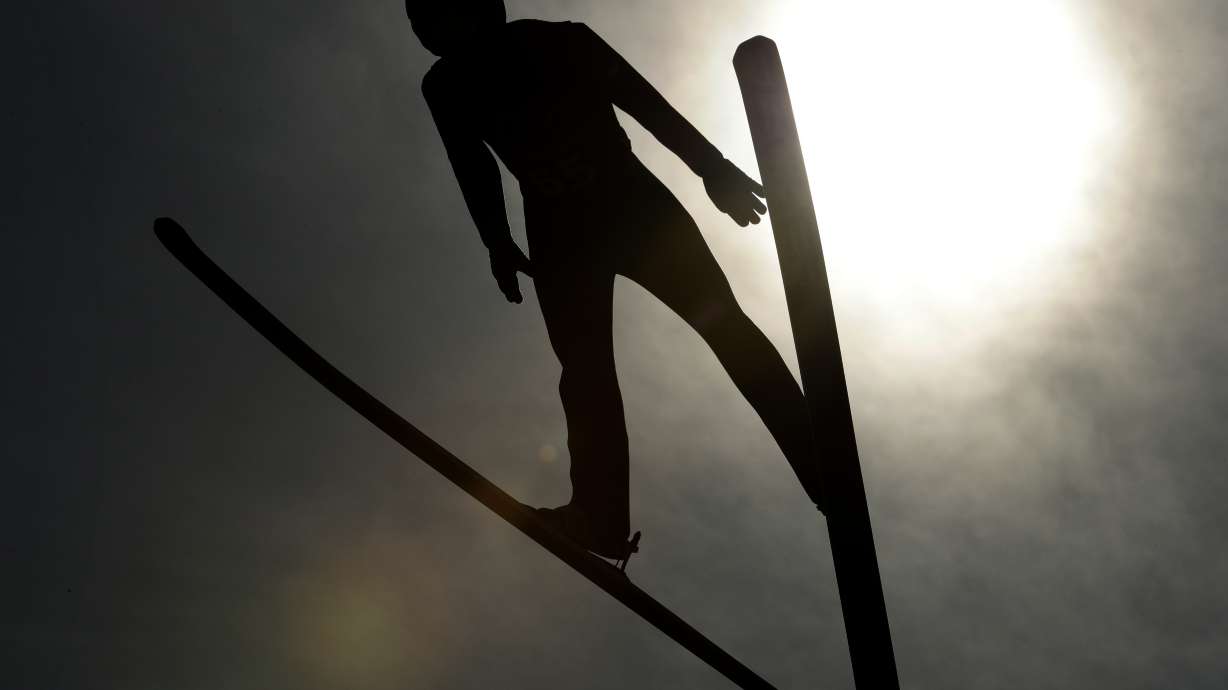AP PHOTOS: Shadows and light at the Pyeongchang Olympics