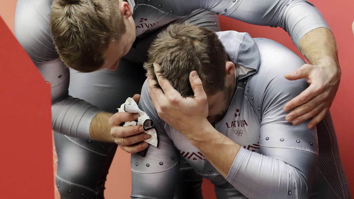 Fit to be tied: Canada, Germany share 2-man bobsled gold