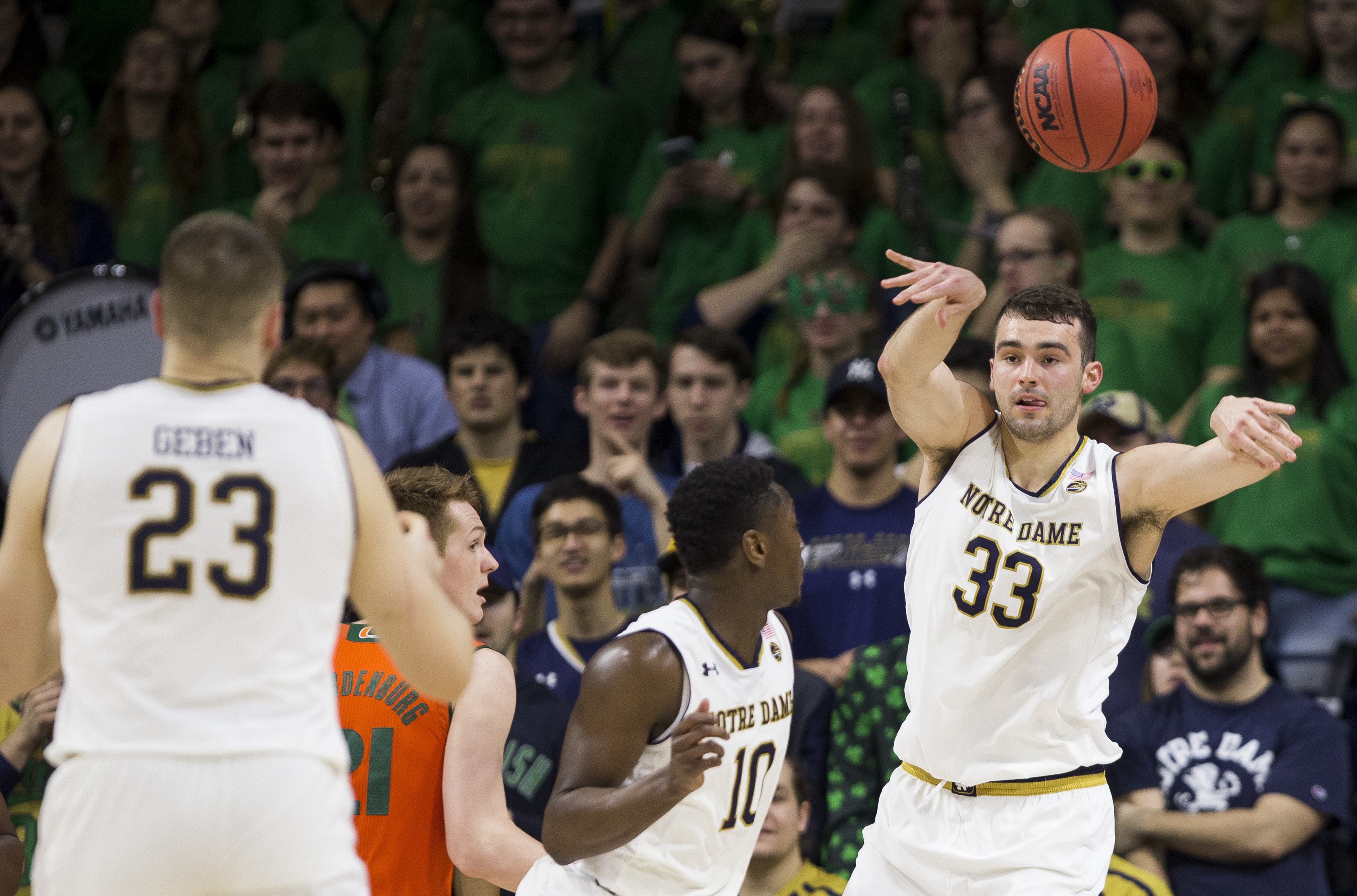 Walker IV hits 5 3s, scores 19, Miami beats Notre Dame 77-74