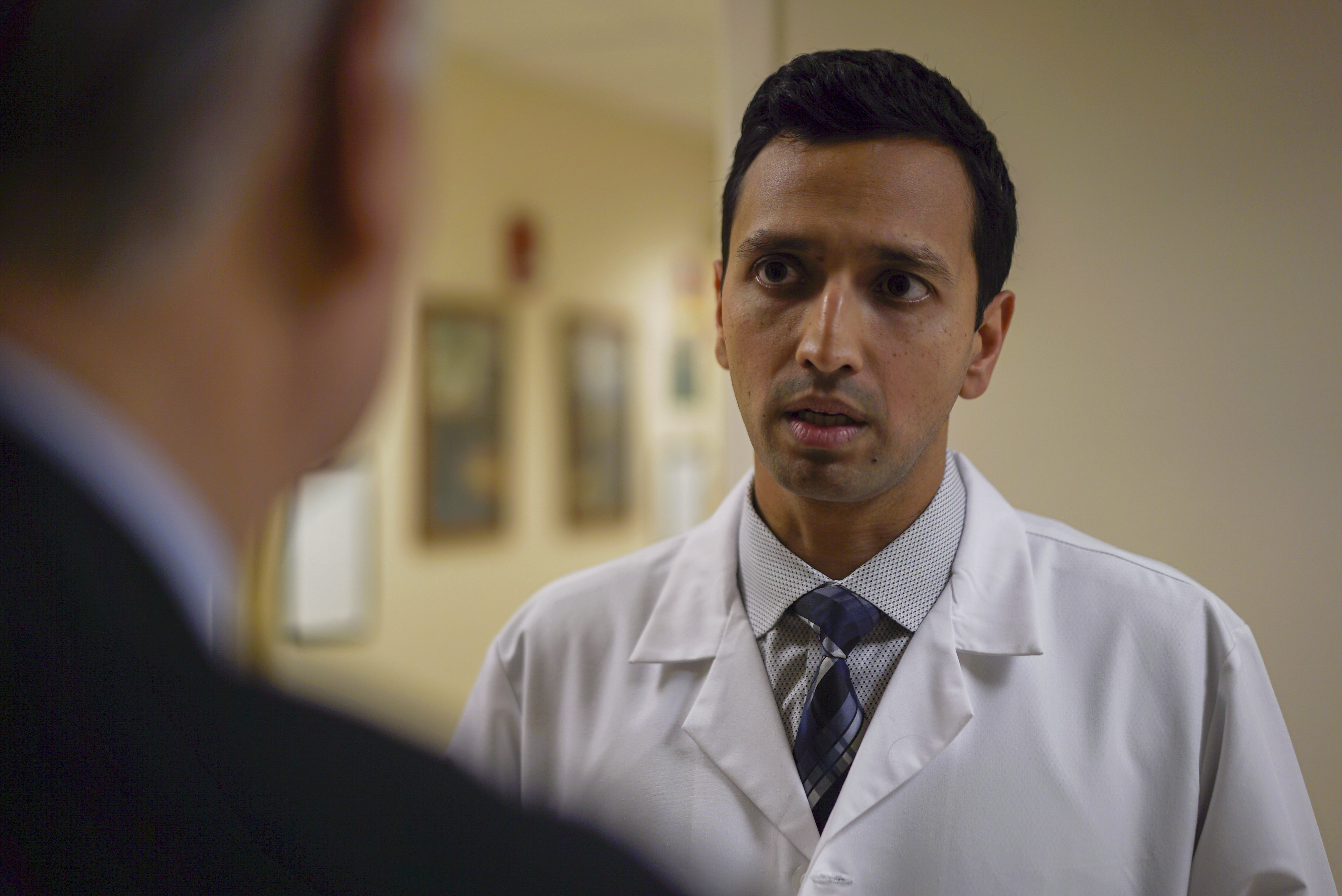 Ankit Maheshwari, an anesthesiologist at University Hospitals, speaks about acupuncture in Cleveland, Ohio on November 13, 2017. Photo: Dake Kang, AP Photo