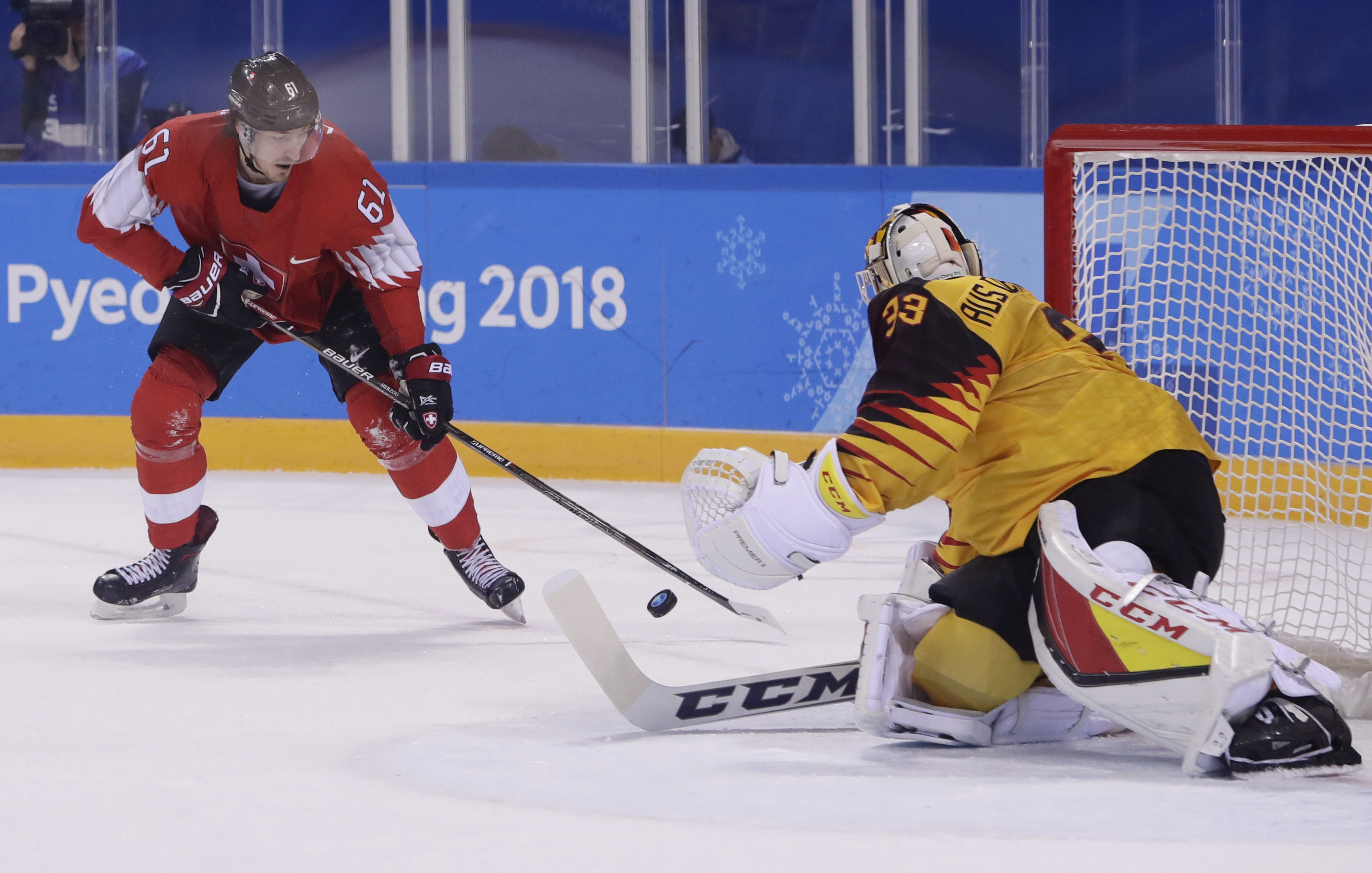 Germany beats Switzerland 2-1 in OT, into Olympic quarters