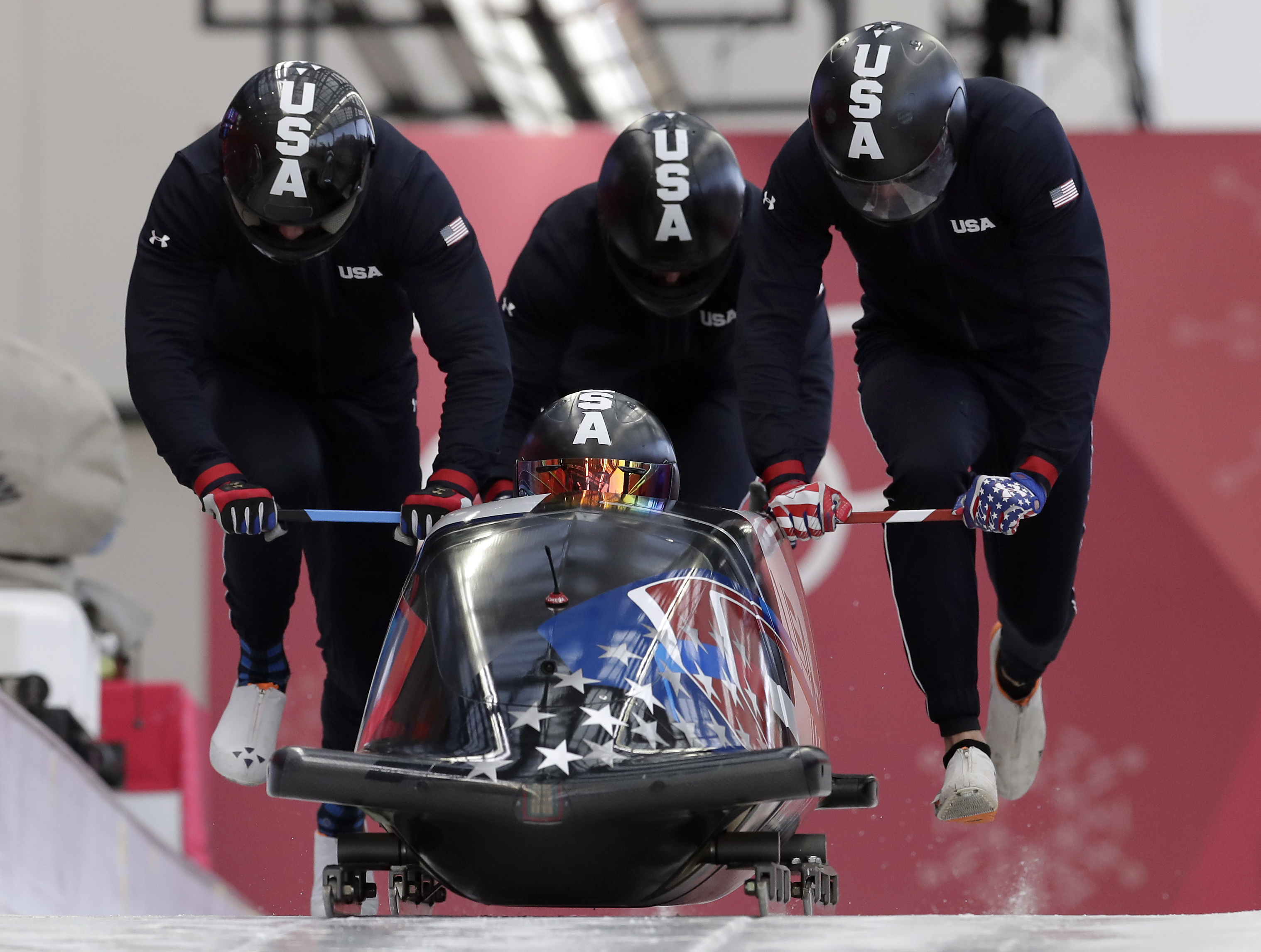 US starts 4-man bobsled training, with some optimism