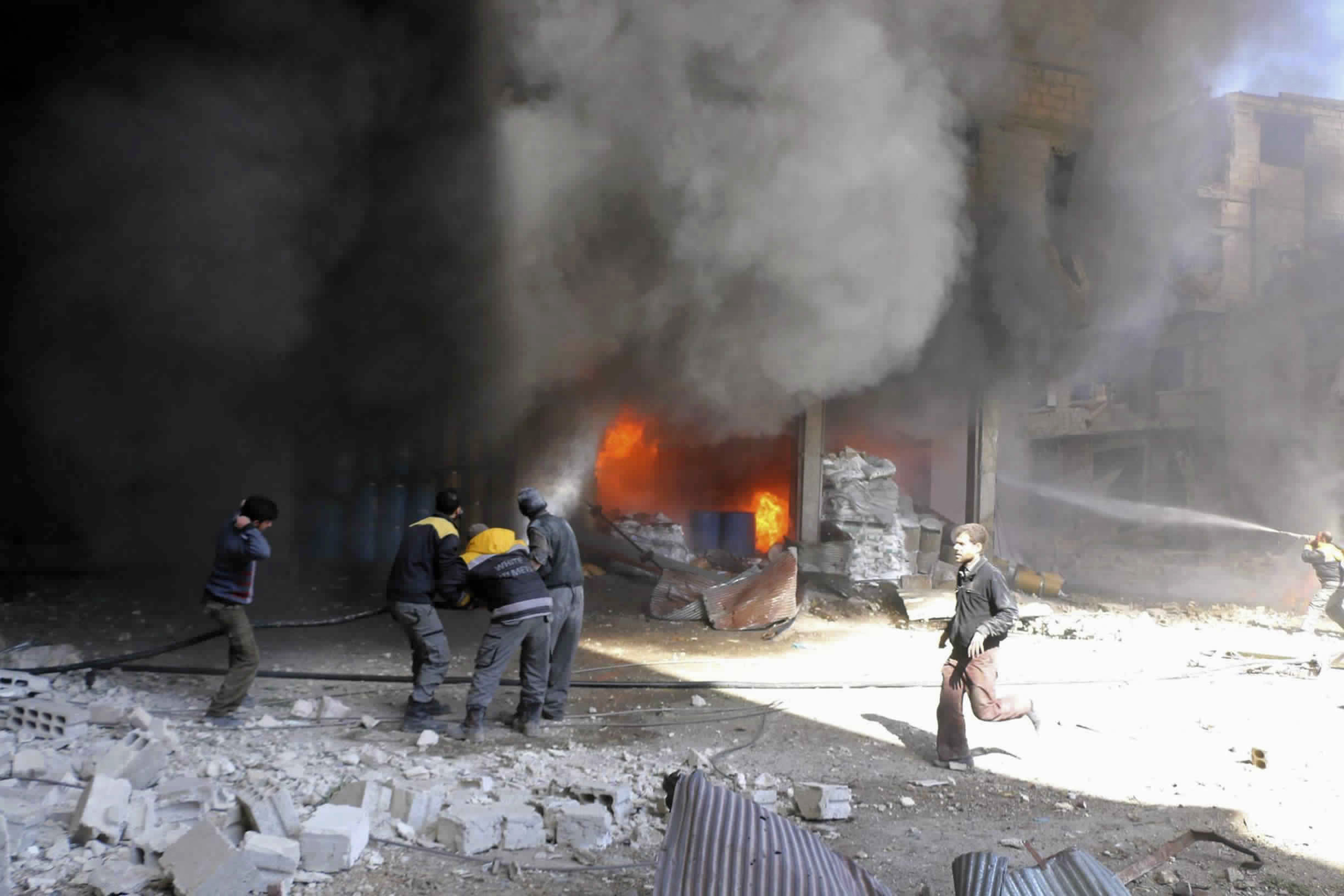 Hospitals overwhelmed by bombing blitz of Damascus suburbs