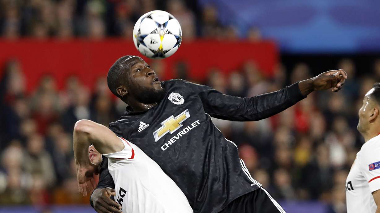 Man United holds Sevilla in CL thanks to De Gea save