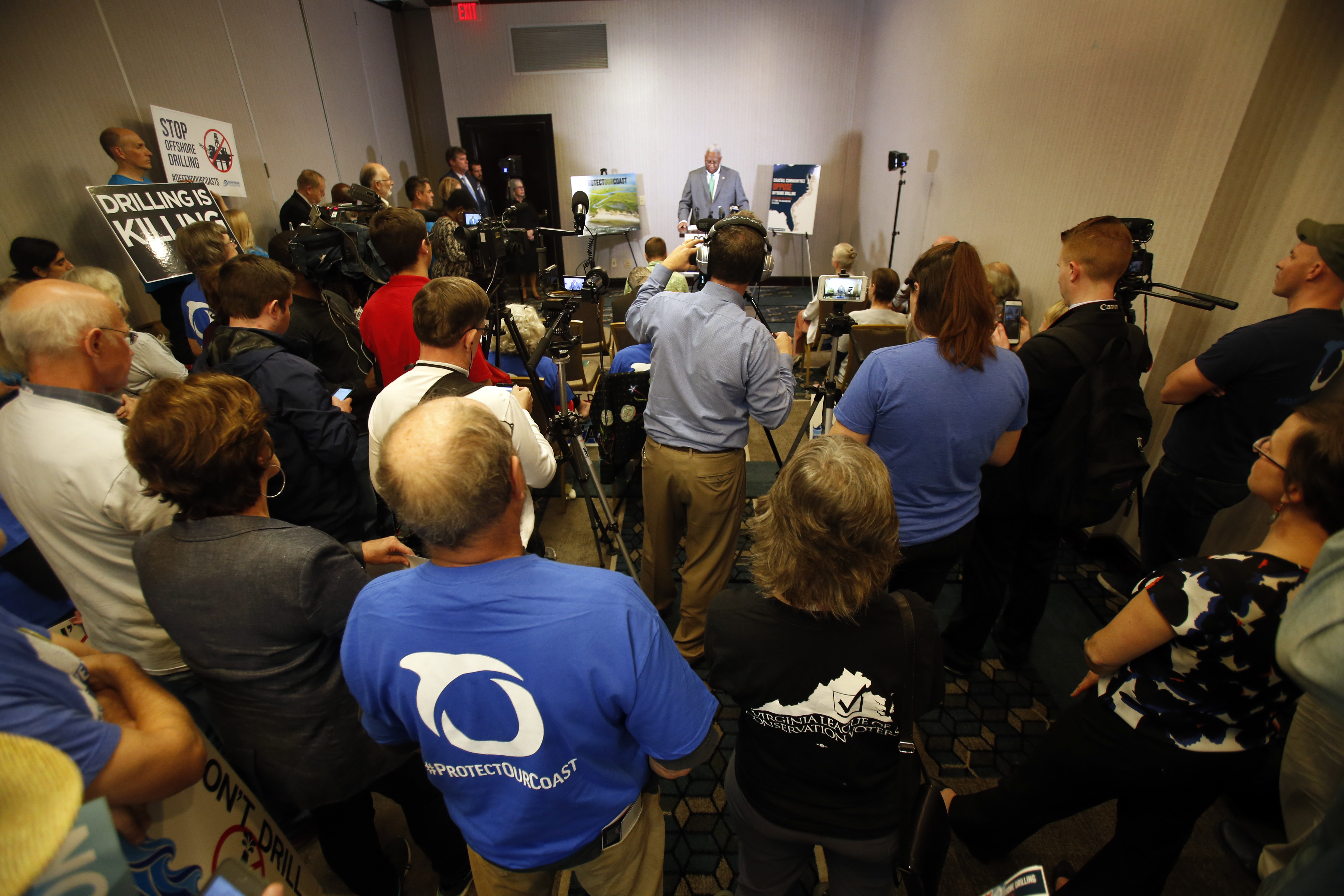 Foes blast Trump on offshore drilling; industry pushes back