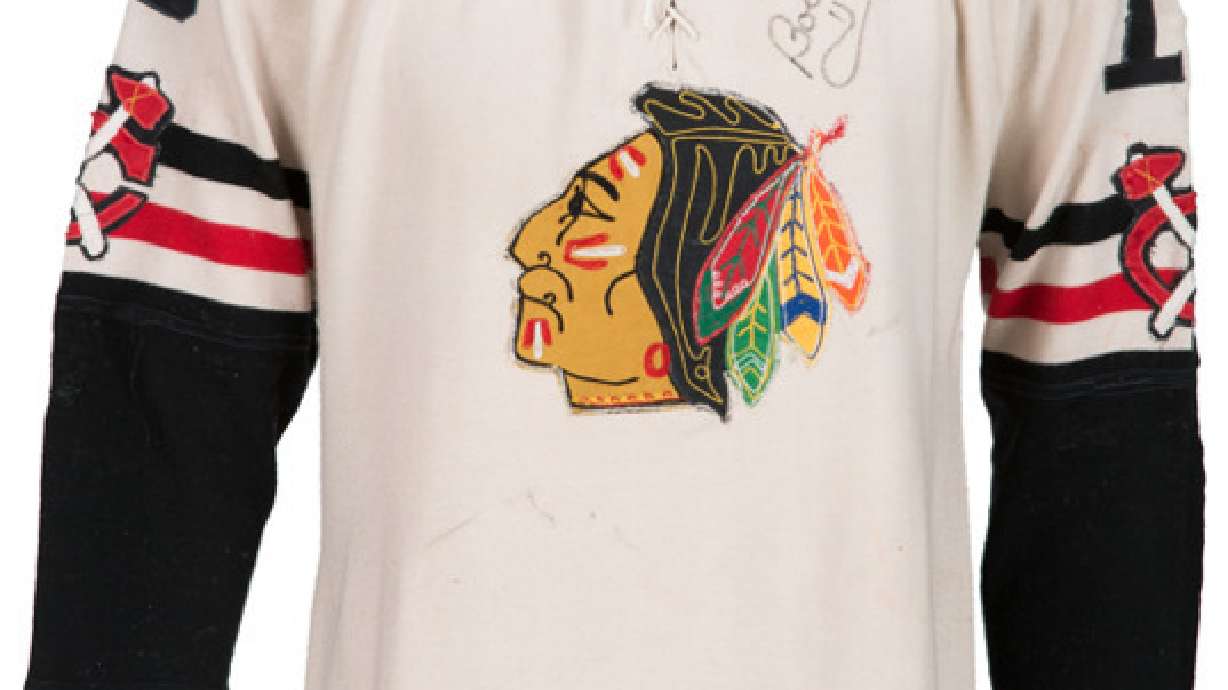 Bobby Hull jersey part of history for Chicago family