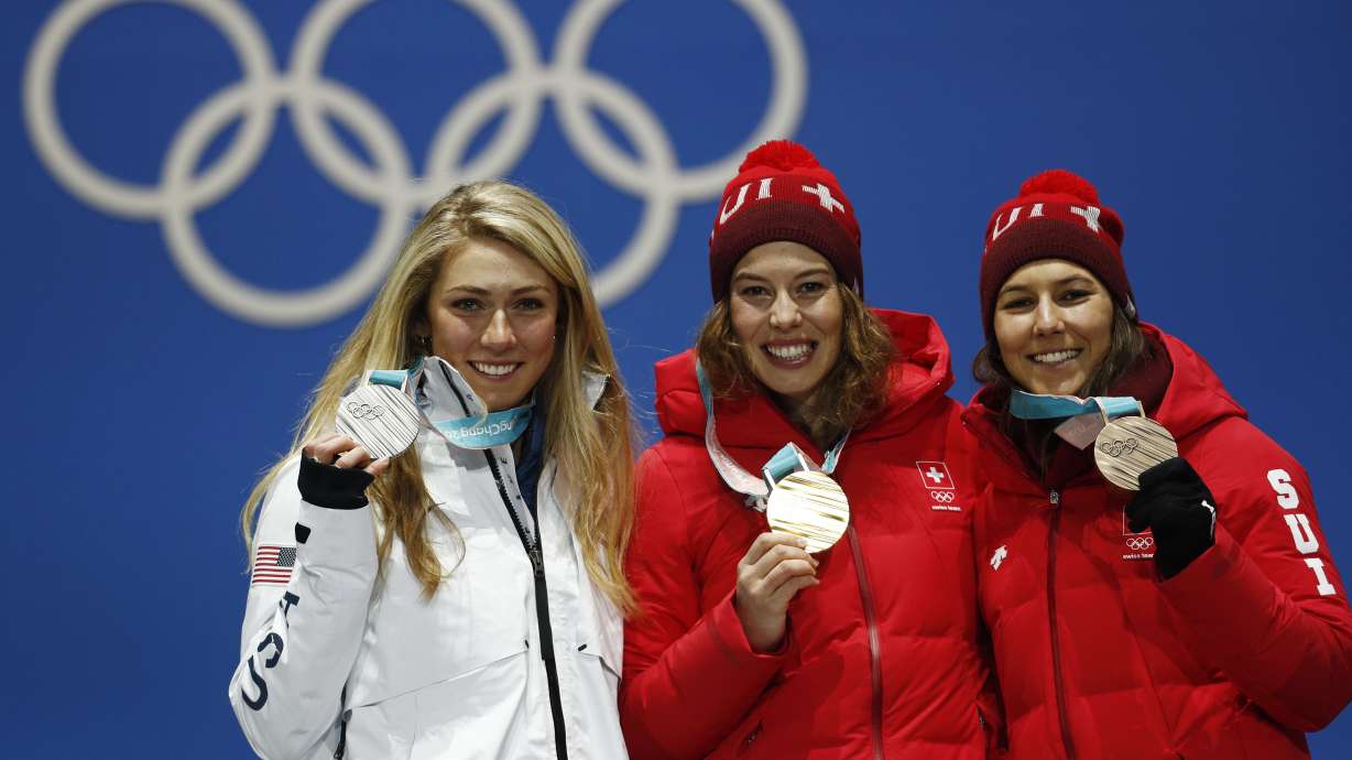 US women beat Canada in Olympic hockey; Gisin tops Shiffrin