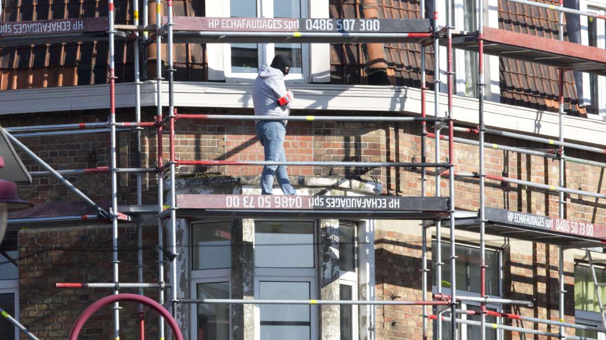 The Latest: Police: Brussels incident 'not terror-related'