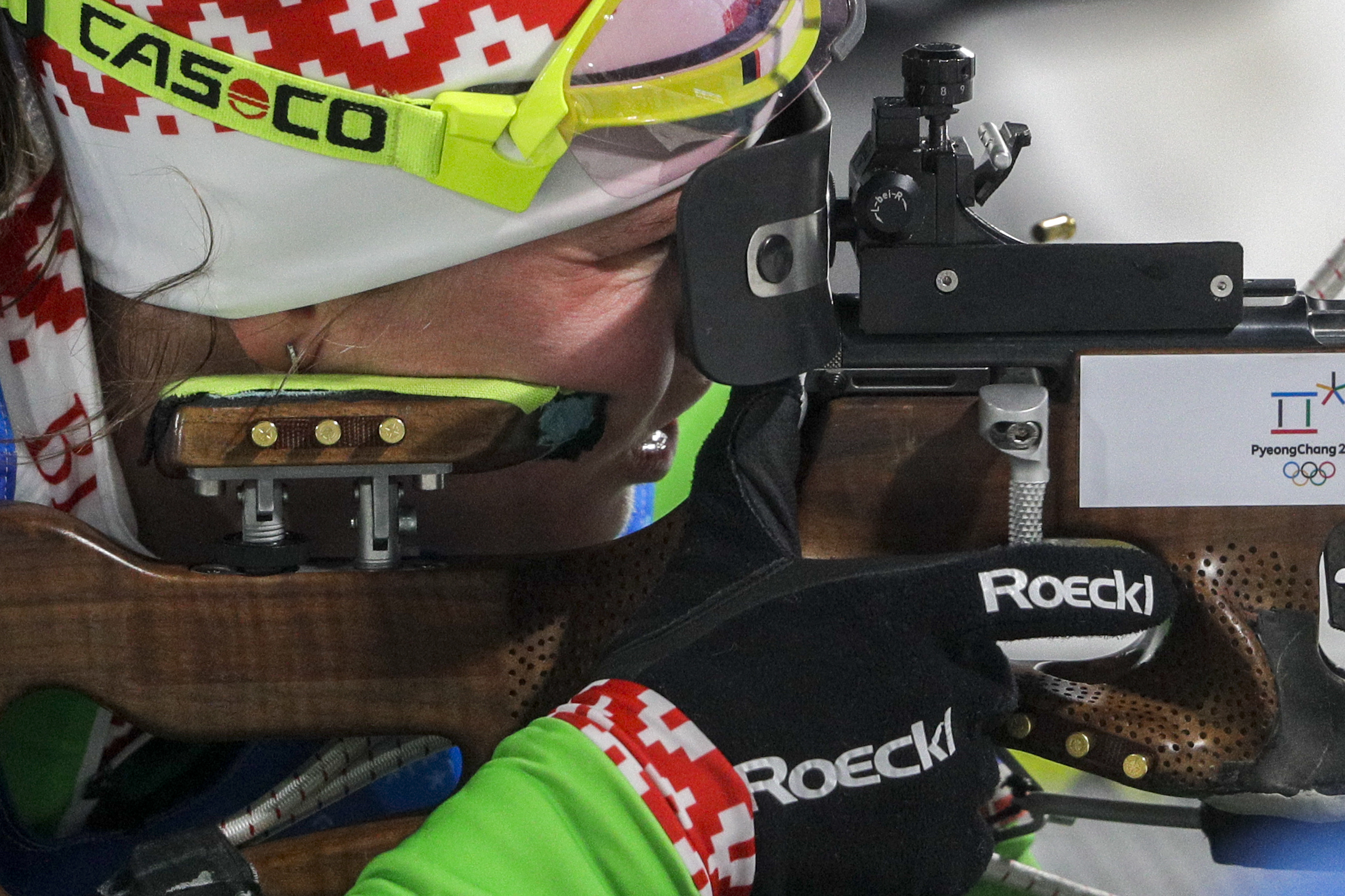 Domracheva, Belarus handle heavy winds to win biathlon relay