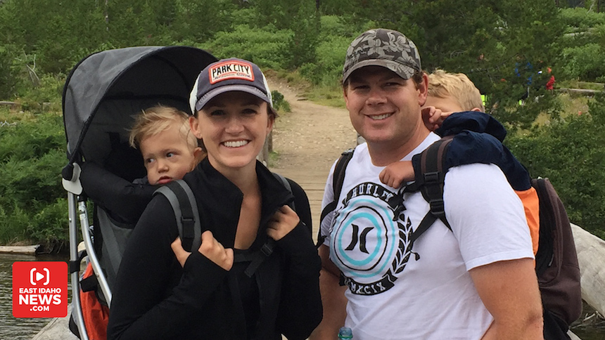 The Andersens enjoy a family hike. (Photo: Courtesy Summer Andersen)