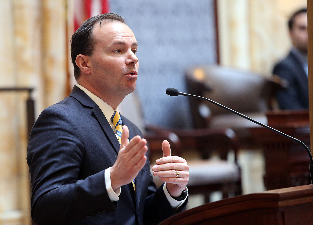 Sen. Mike Lee opposes AR-15 ban, says hard to distinguish from hunting rifles