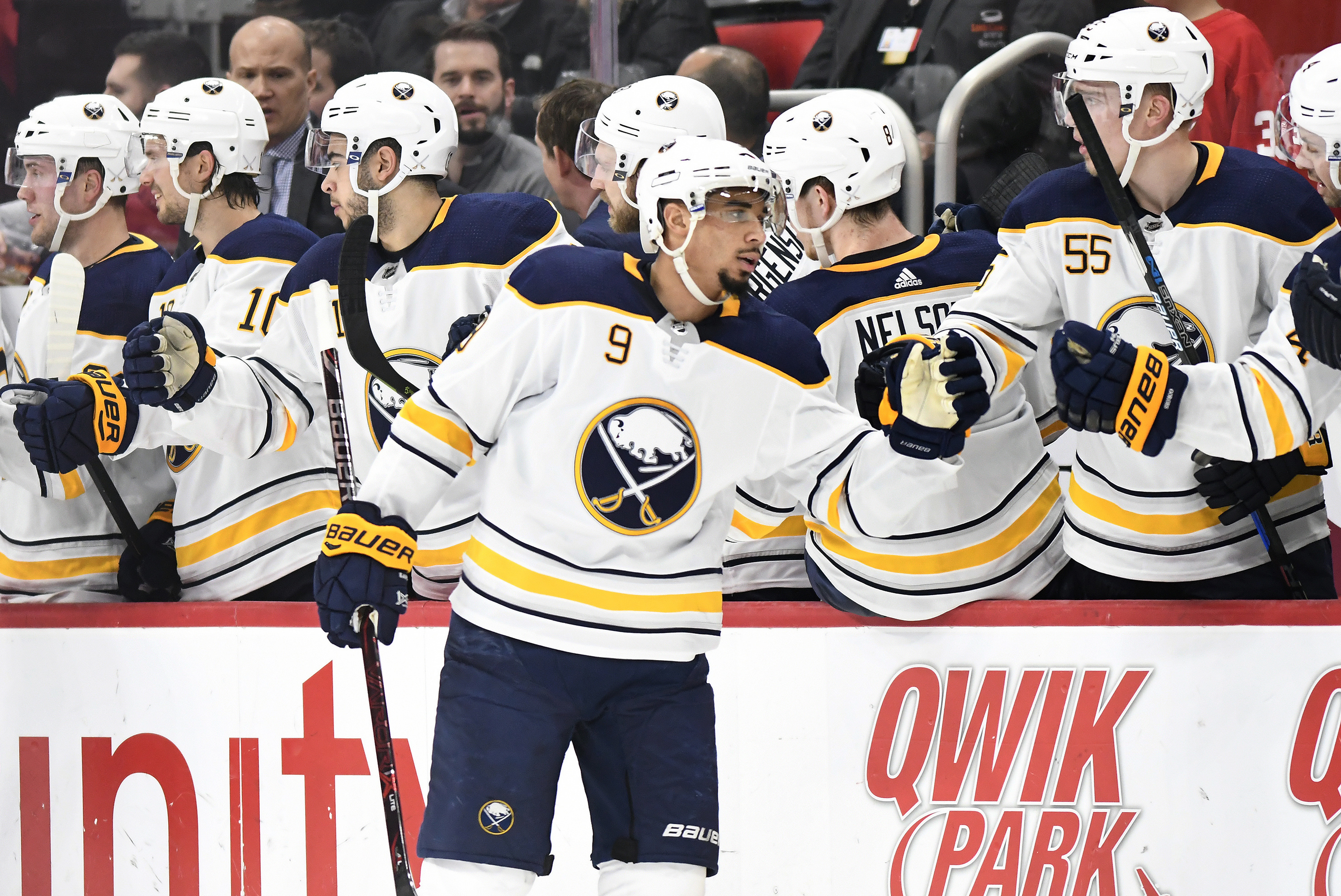 Scandella scores in OT to give Sabres 3-2 win over Red Wings