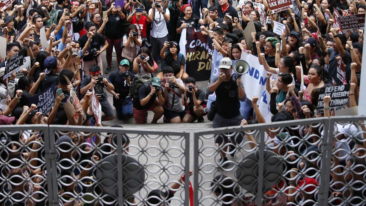 US envoy summoned after Duterte named in threat report