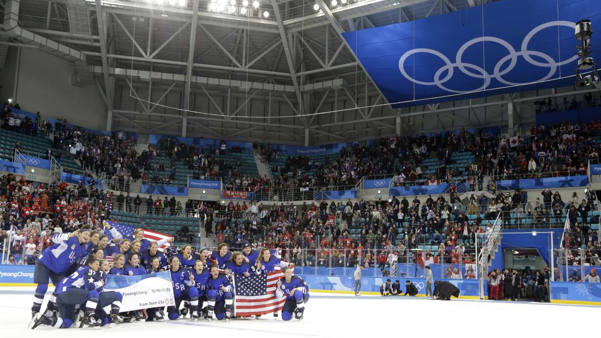 Ex-women's player Mleczko to do color analysis for NHL game