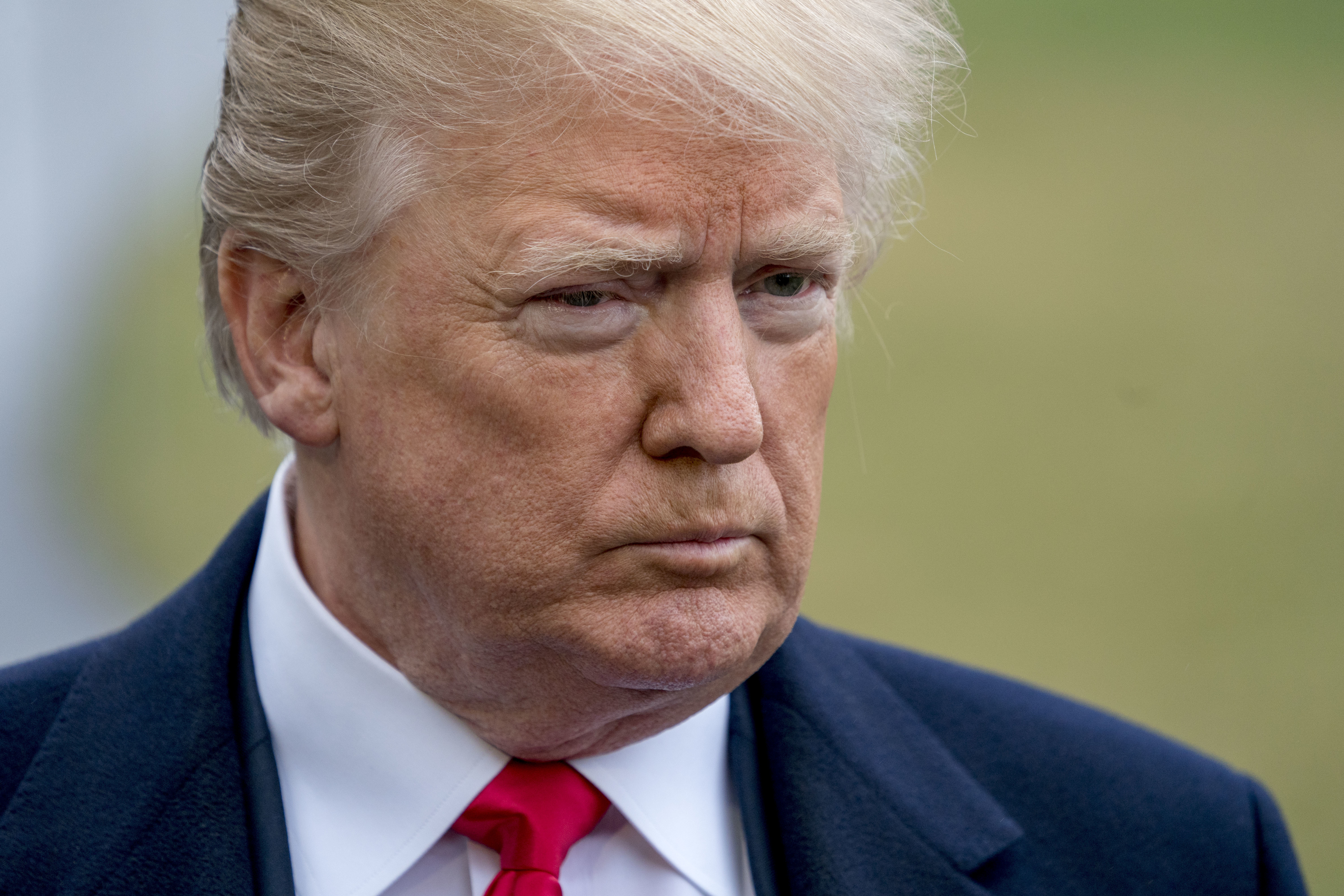 Trump says arm US teachers; they love kids as others don't