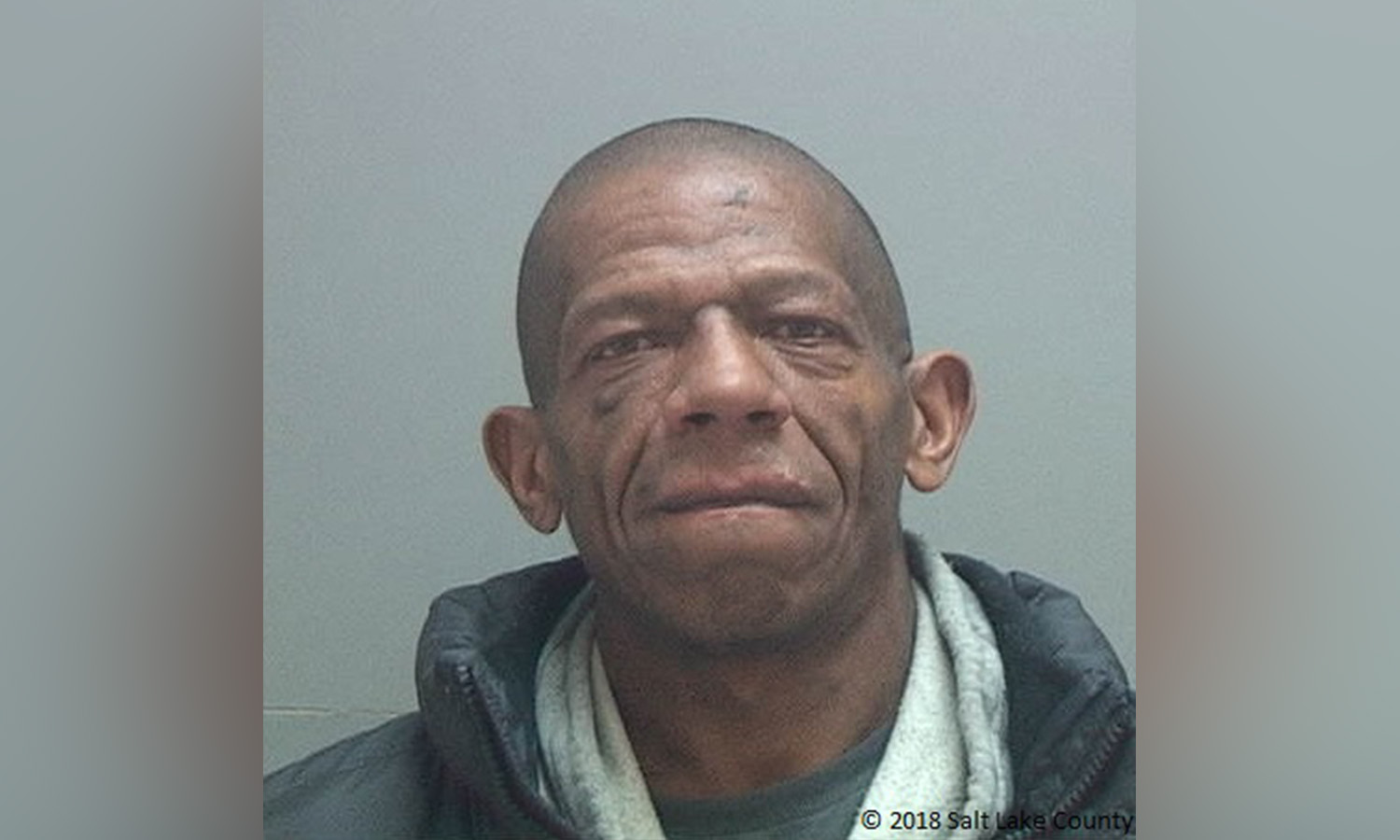 Police: Man threatened, pointed handgun at motel employee