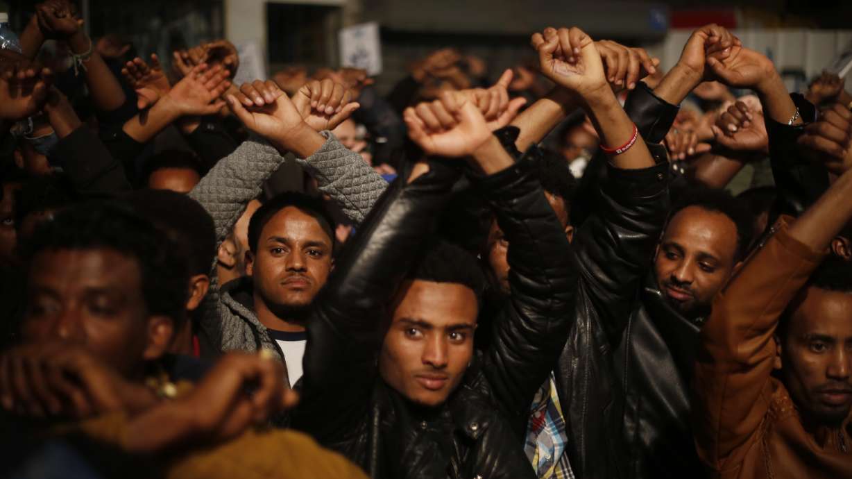 Thousands of Africans protest Israeli deportation plan