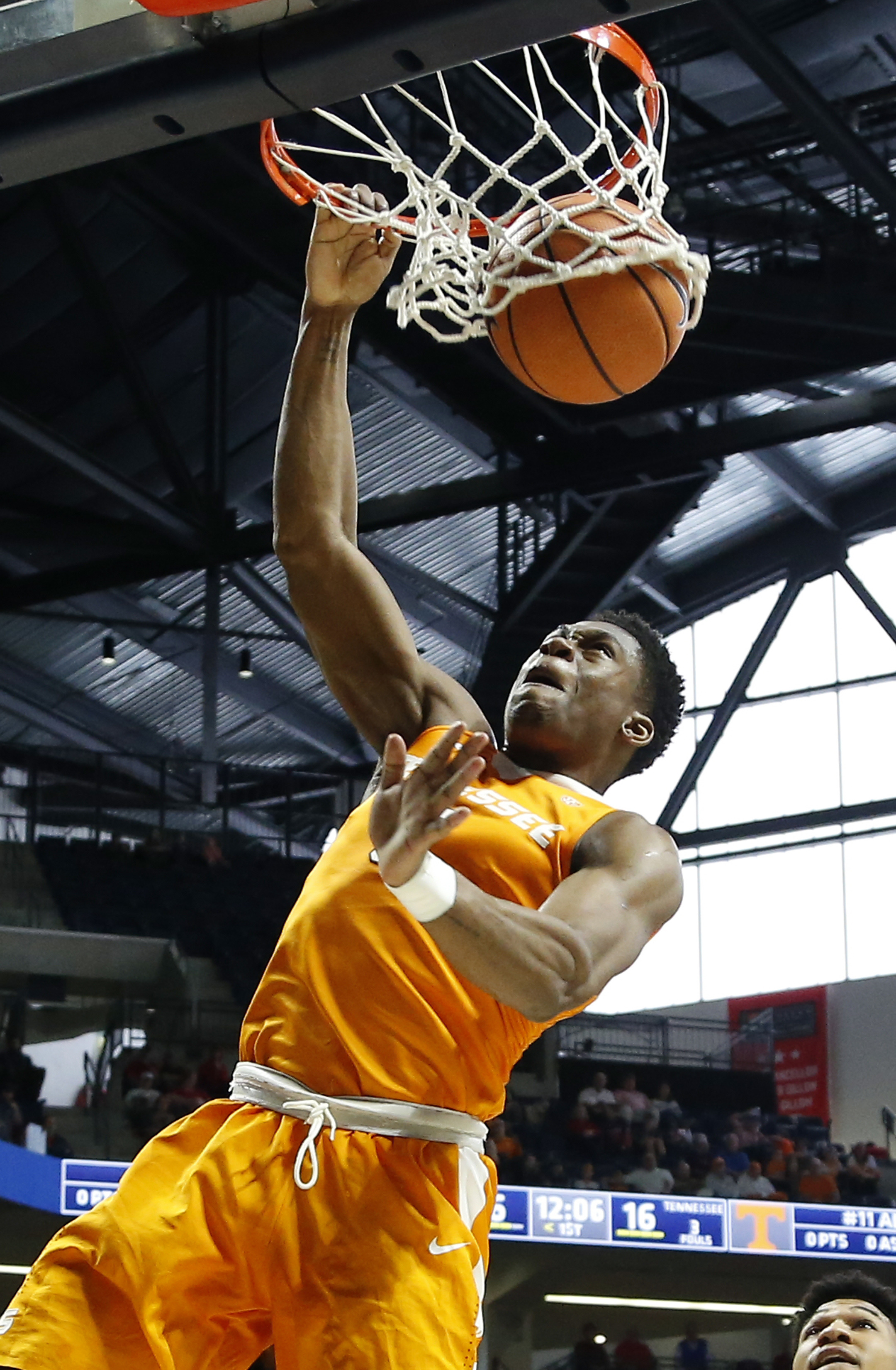 No. 19 Tennessee tops Ole Miss 73-65